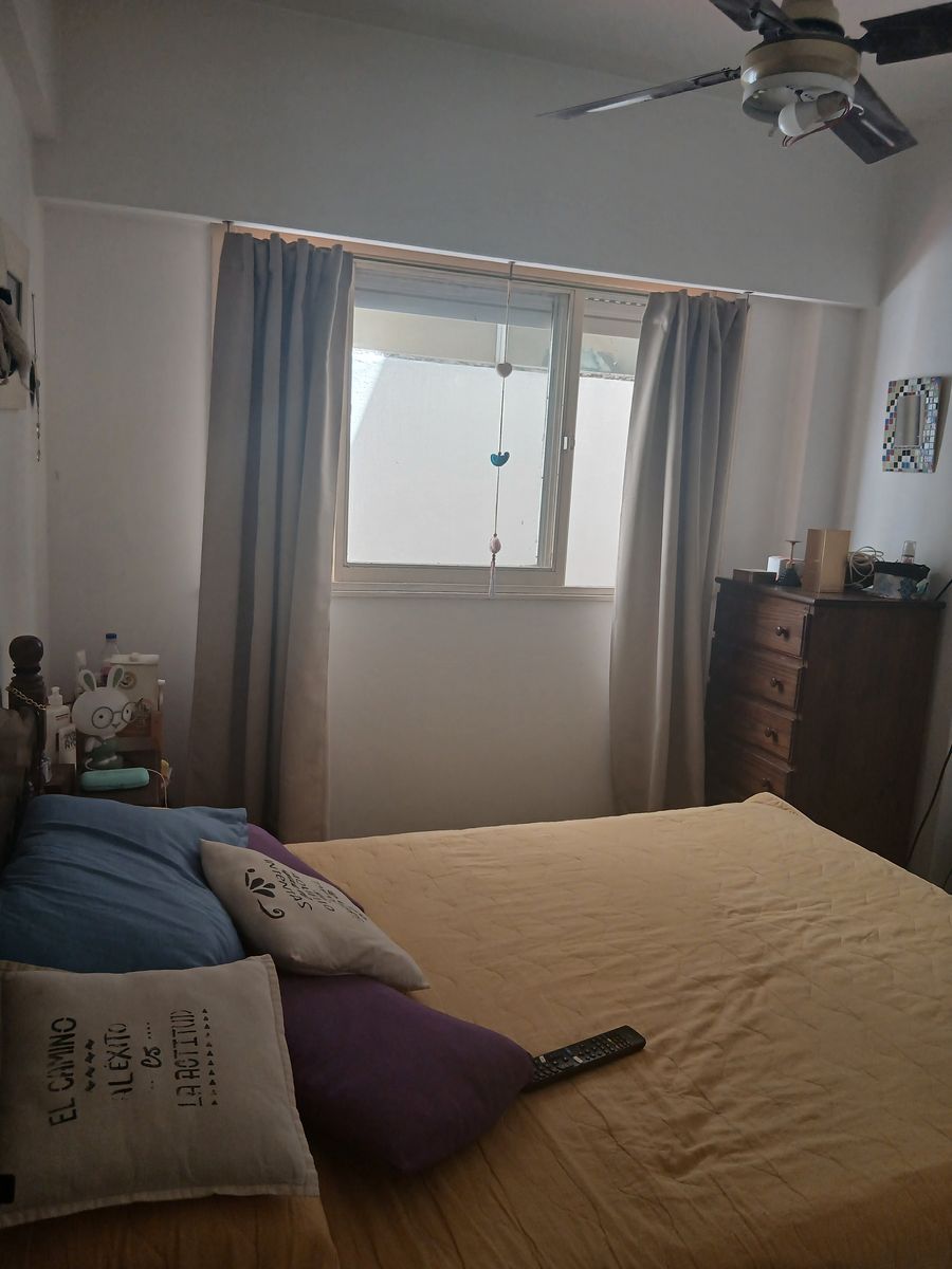 DEPARTAMENTO DE 2 AMBIENTES CON PATIO EN FLORES - 9