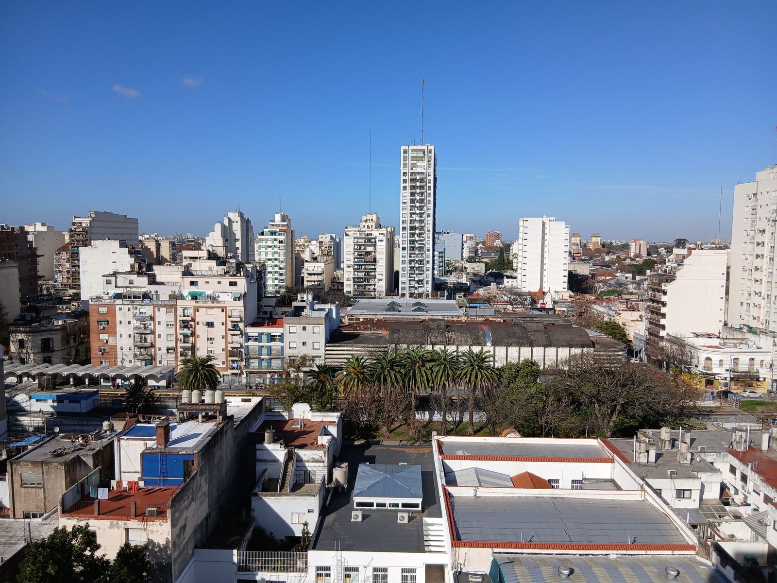 DEPARTAMENTO DE 3 AMBIENTES AMPLIOS CON BALCON EN FLORESTA - 6