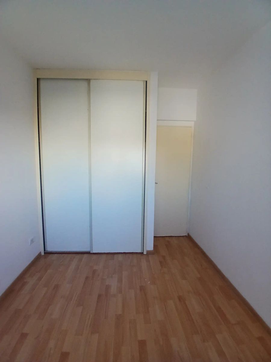 DEPARTAMENTO DE 4 AMBIENTES CON COCHERA CUBIERTA, EN EL EDIFICIO MAS BUSCADO DE FLORESTA, FRENTE A PLAZA VELEZ SARFIELD. - 22