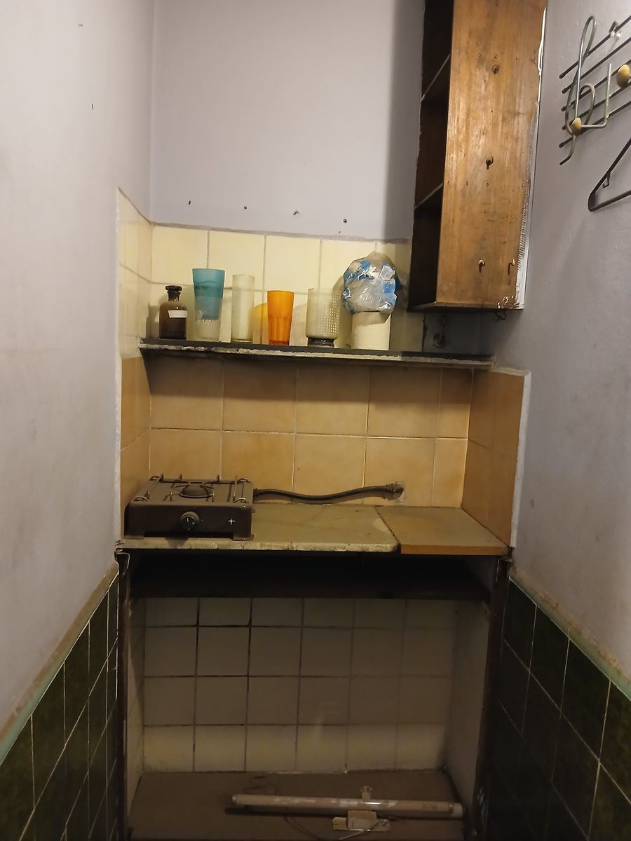 LOCAL CON ENTREPISO UBICADO SOBRE AV LOPE DE VEGA - 6
