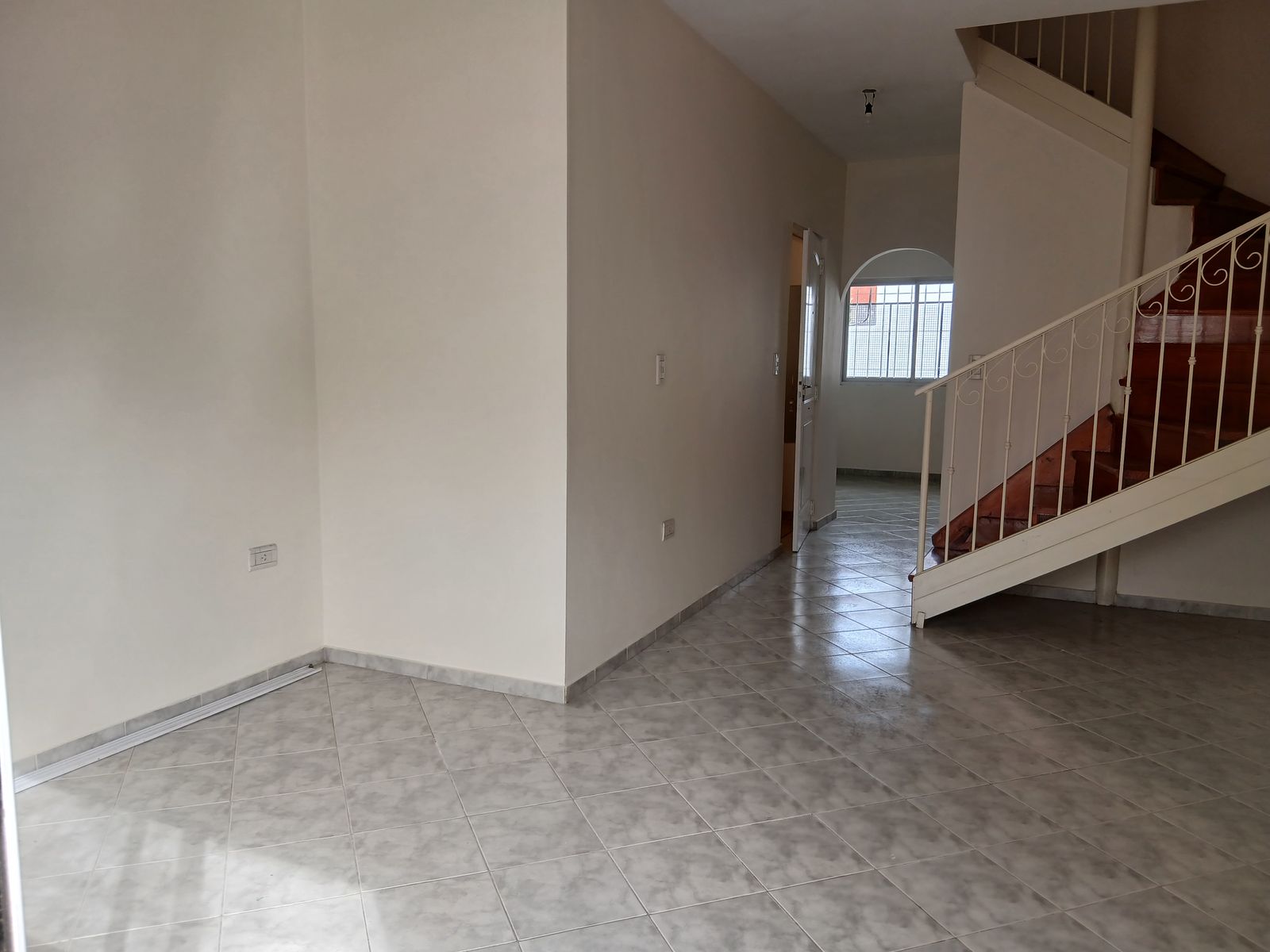 DUPLEX DE 3 AMBIENTES EN PRIMER PISO EN LA MEJOR ZONA RESIDENCIAL DE FLORESTA - 6