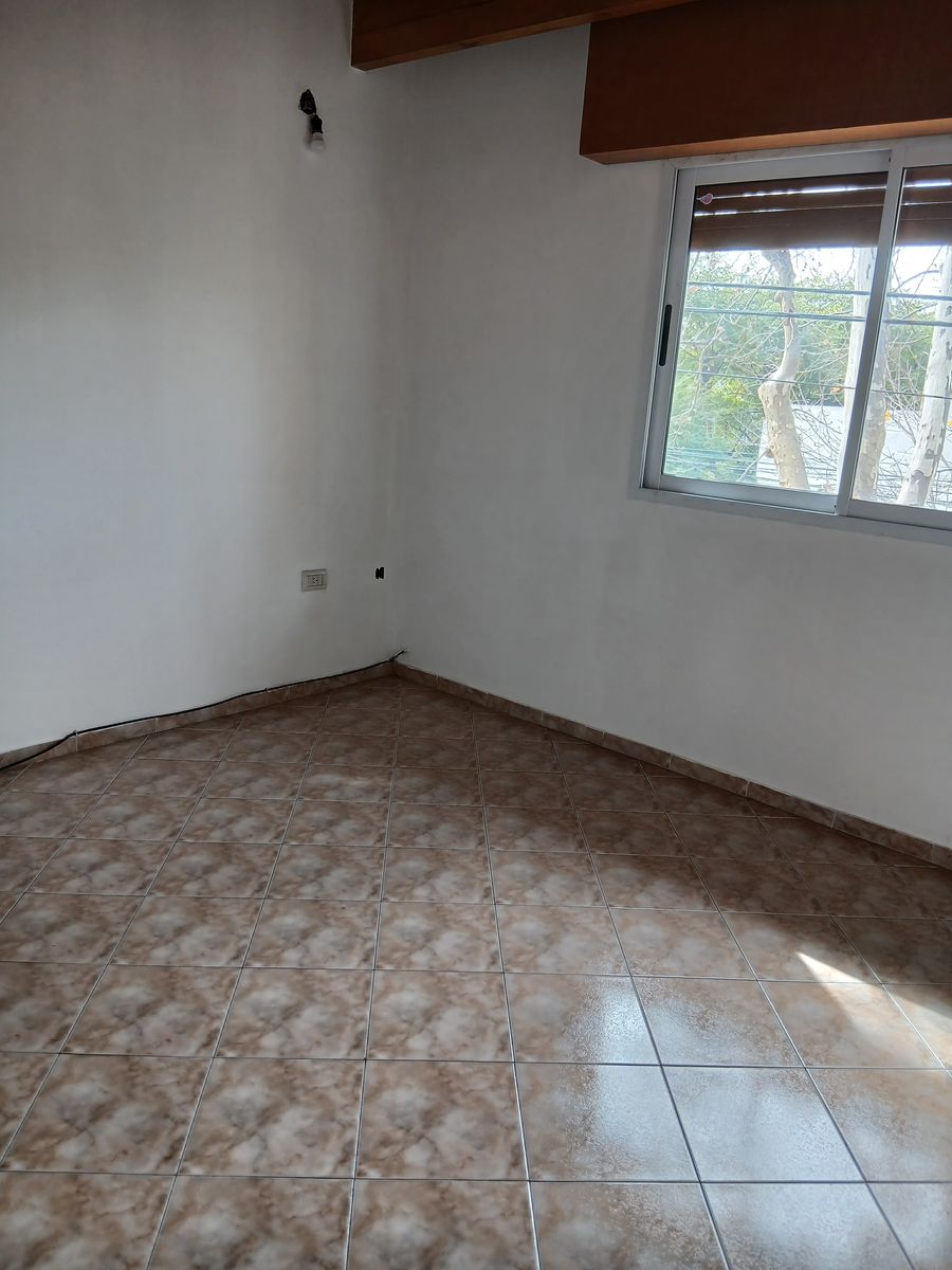 DUPLEX DE 3 AMBIENTES EN PRIMER PISO EN LA MEJOR ZONA RESIDENCIAL DE FLORESTA - 19