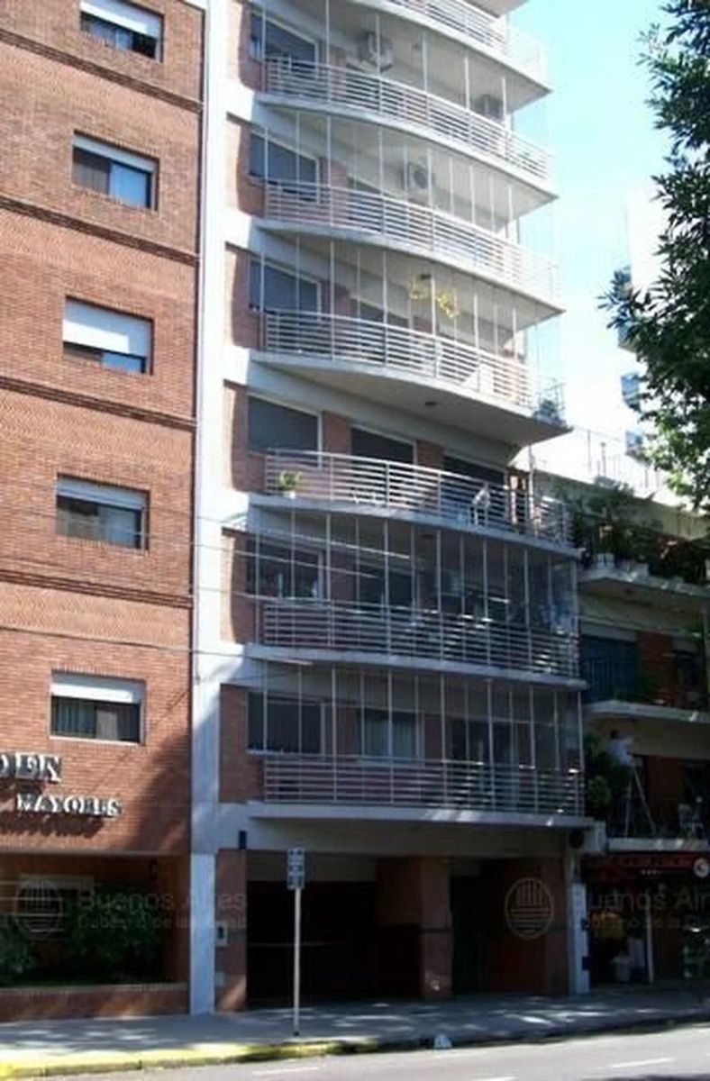 DEPARTAMENTO DE 2 AMBIENTES CON BALCON EN FLORESTA