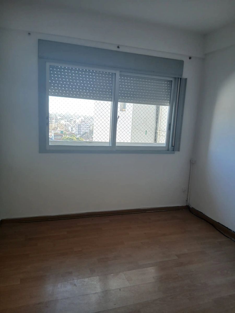 DEPARTAMENTO DE 2 AMBIENTES CON BALCON EN FLORESTA — foto 8