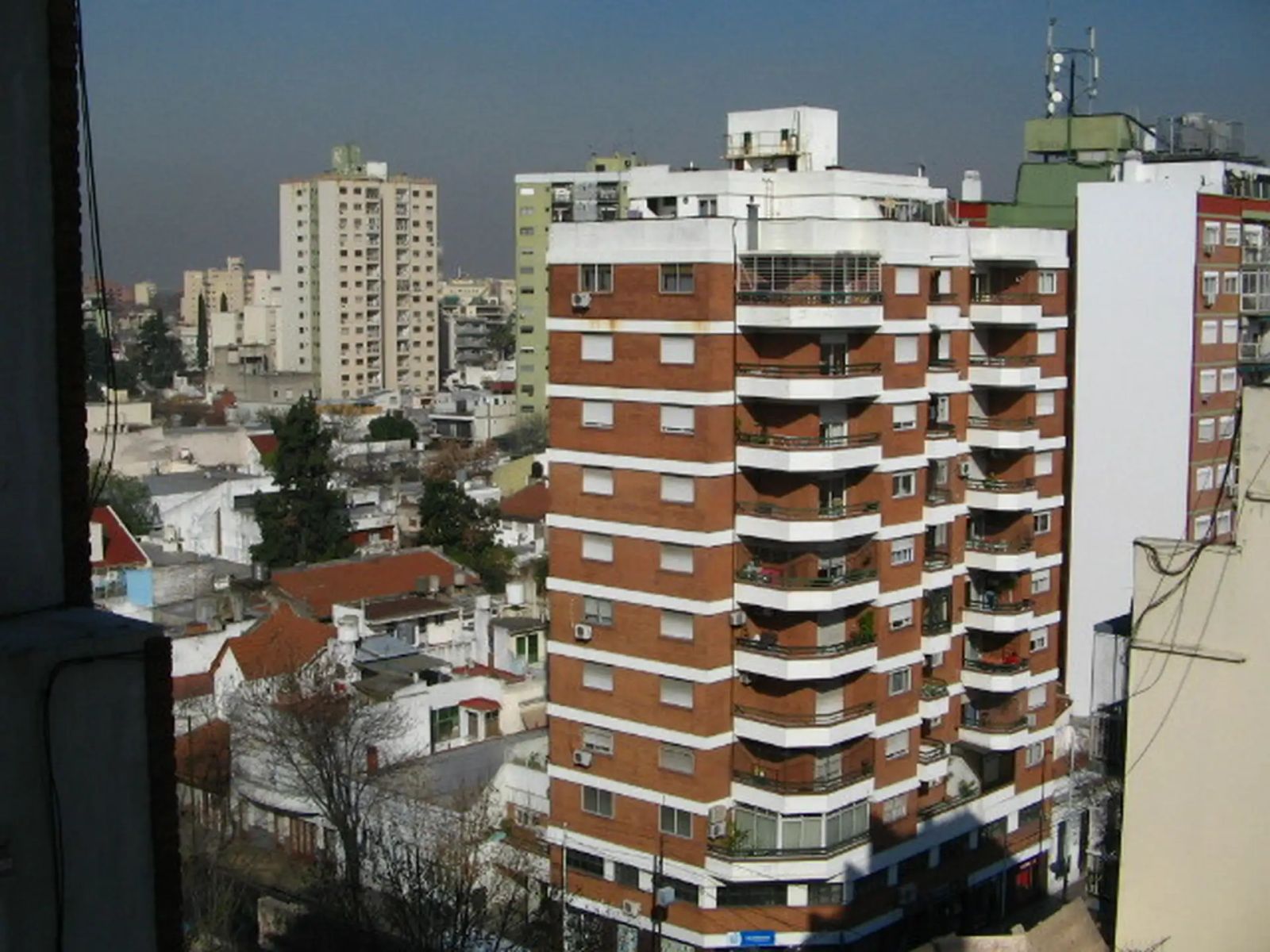 DEPARTAMENTO DE 2 AMBIENTES CON BALCON EN FLORESTA — foto 11