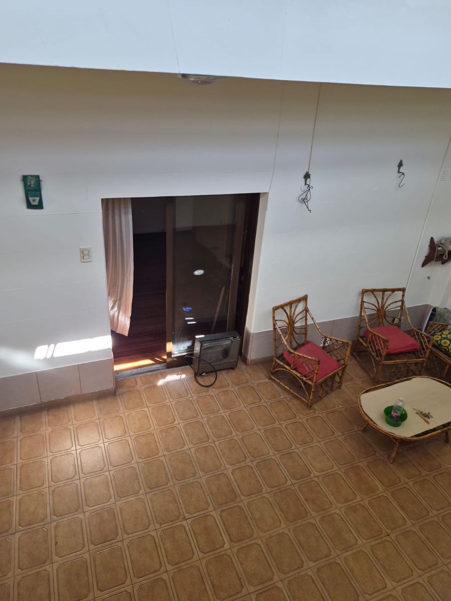 TIPO CASA ENTRADA INDEPENDIENTE DE 4 AMBIENTES CON AMPLIO PATIO CUBIERTO Y TERRAZA - 6