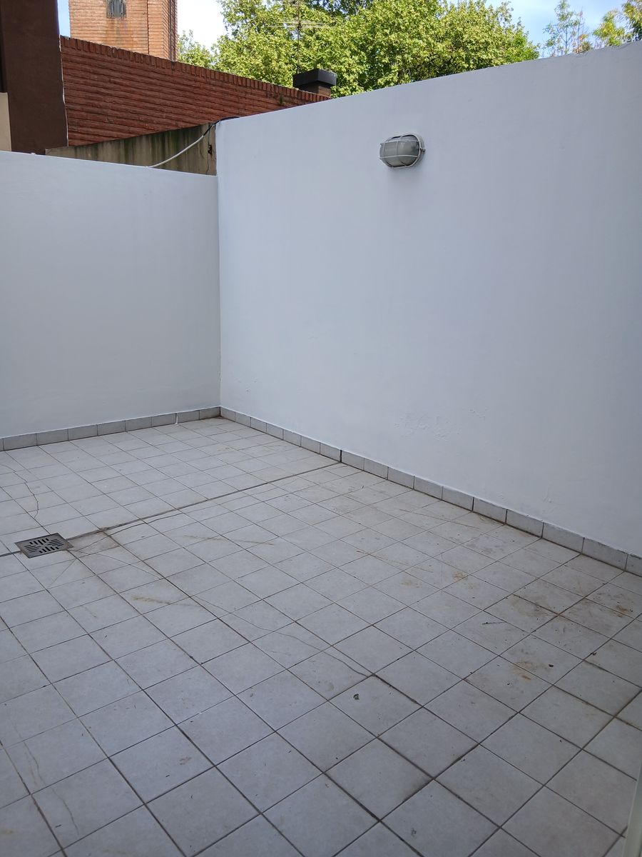 MONOAMBIENTE CON DOS PATIOS EN ALQUILER — foto 9