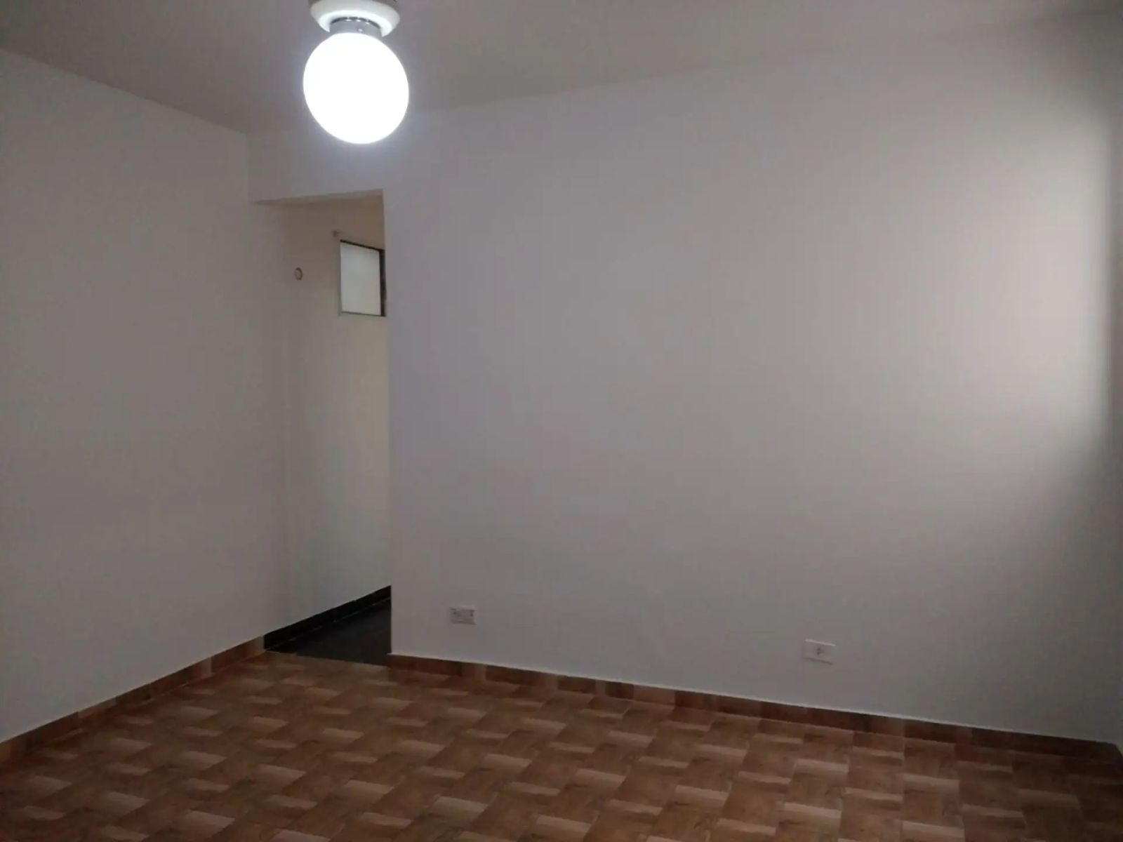 DEPARTAMENTO DE 2 AMBIENTES AMPLIOS EN FLORESTA - 2