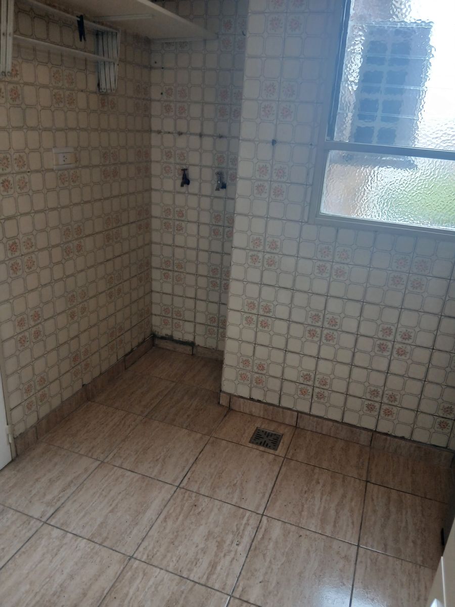 DEPARTAMENTO DE 3 AMBIENTES EN FLORESTA - 9
