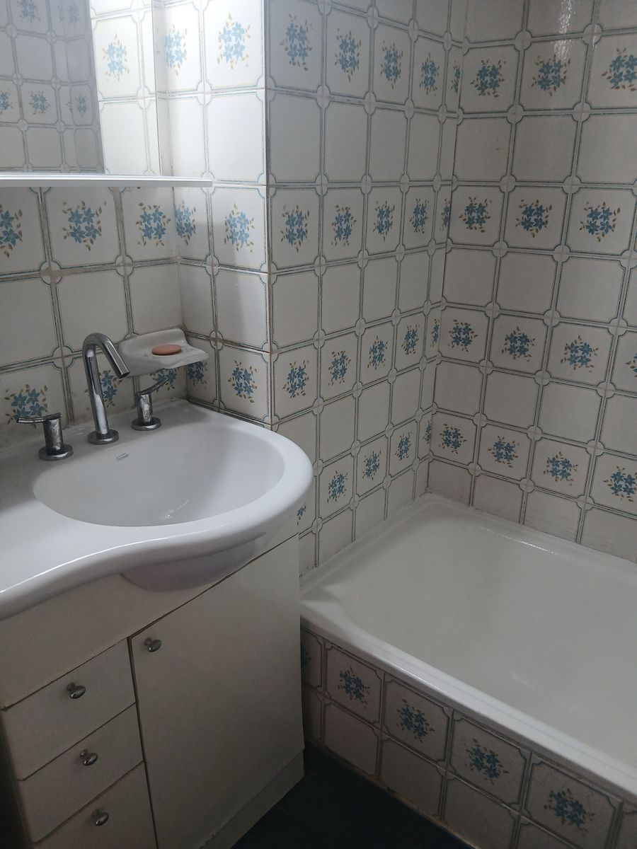 DEPARTAMENTO DE 3 AMBIENTES EN FLORESTA - 13