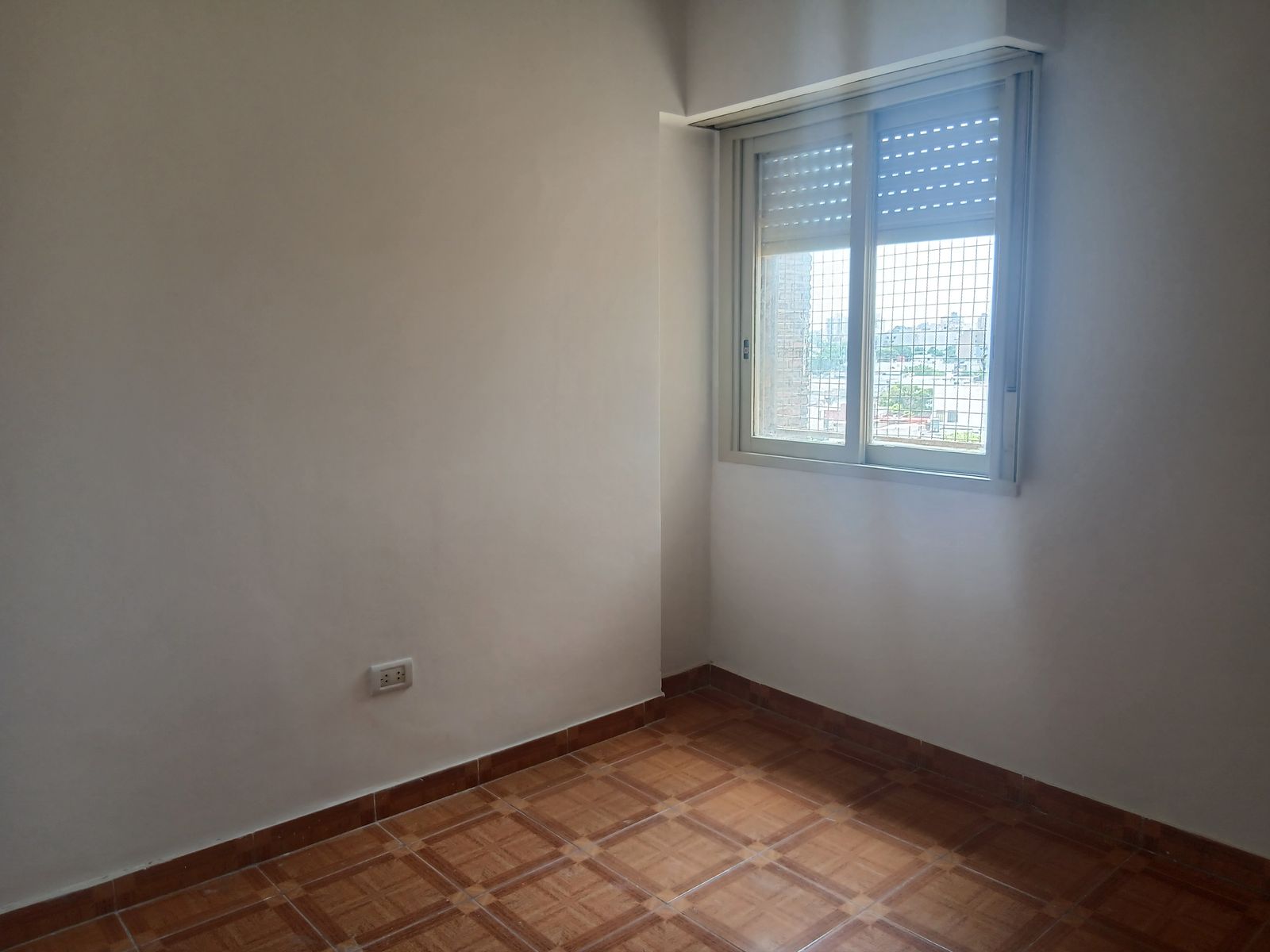 DEPARTAMENTO DE 3 AMBIENTES EN FLORESTA - 15