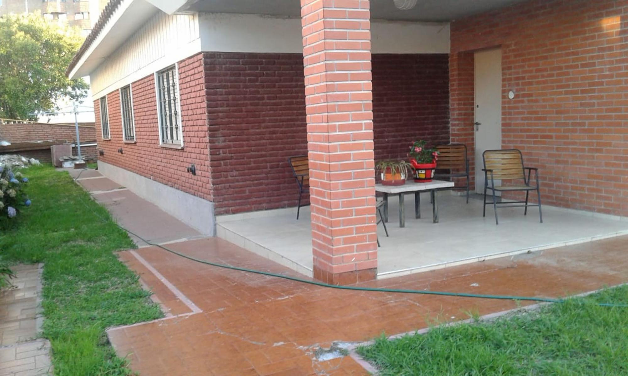CHALET, CARLOS PAZ CERCA DEL CENTRO — foto 4