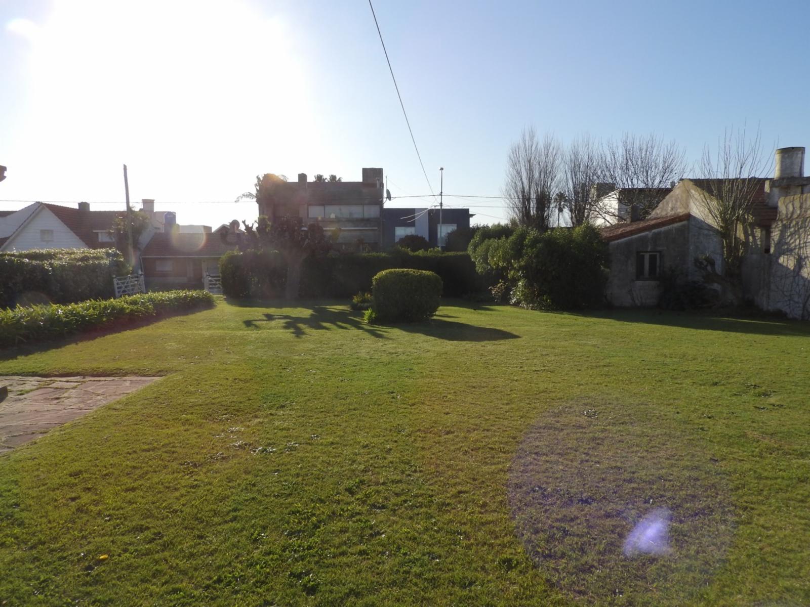 En Venta - Gran Chalet Apto Para Emprendimiento en Pleno Constitución — foto 8