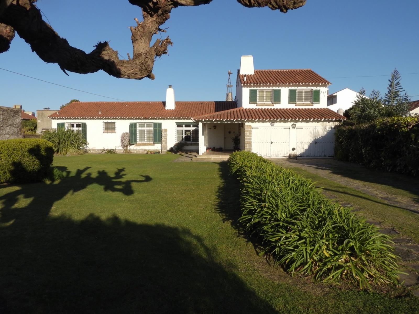 En Venta - Gran Chalet Apto Para Emprendimiento en Pleno Constitución — foto 14