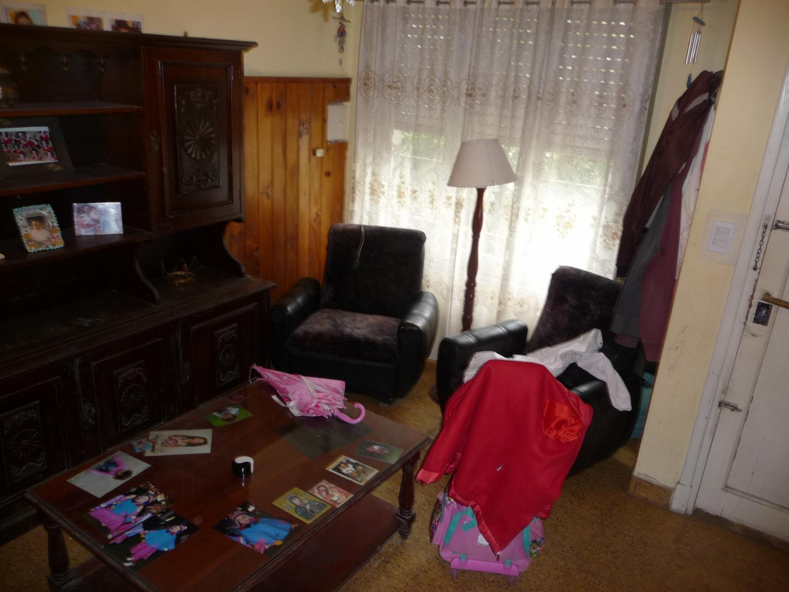 Casa 3 Ambientes a Reciclar - Barrio El Martillo — foto 2