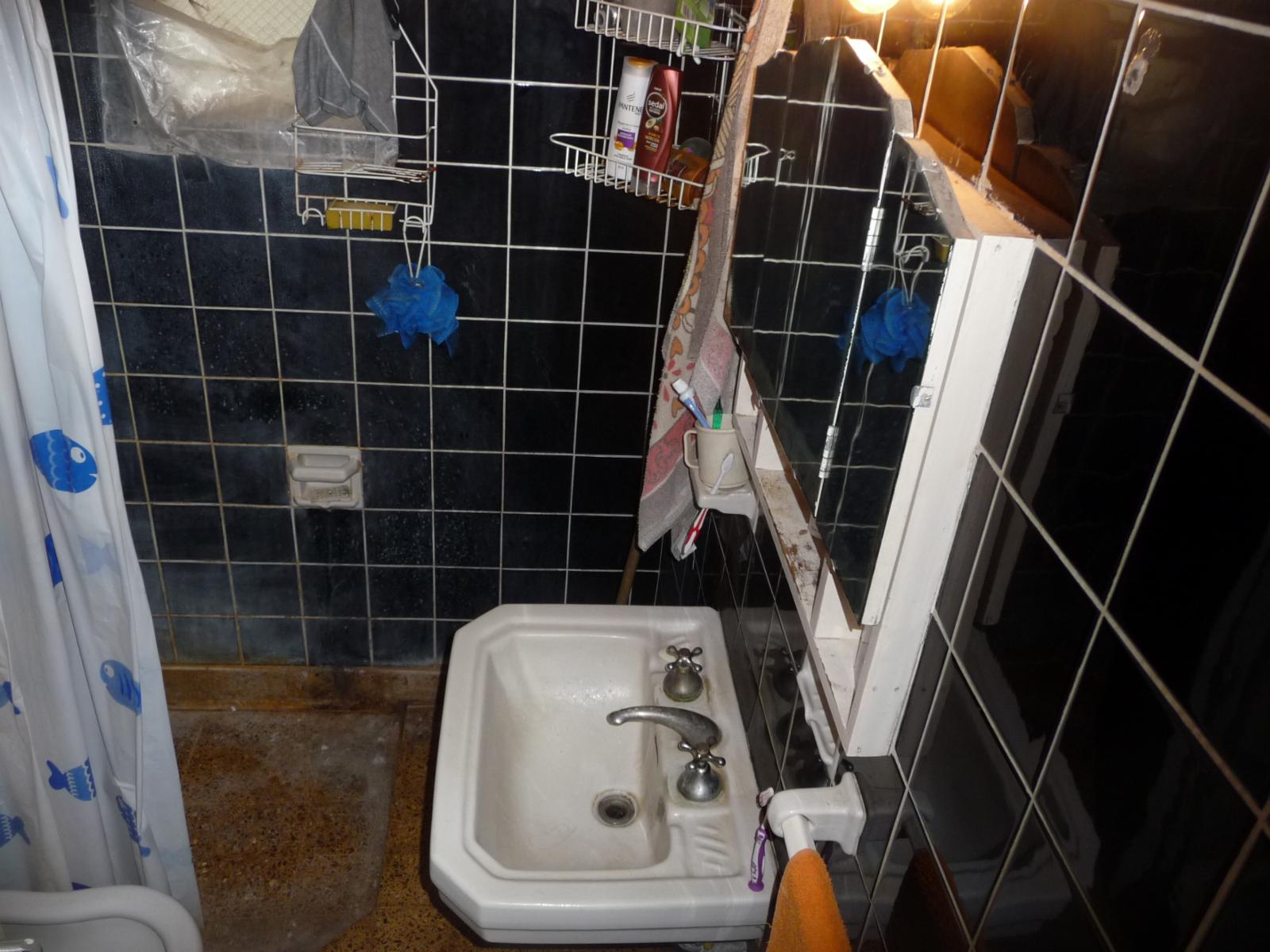 Casa 3 Ambientes a Reciclar - Barrio El Martillo — foto 5