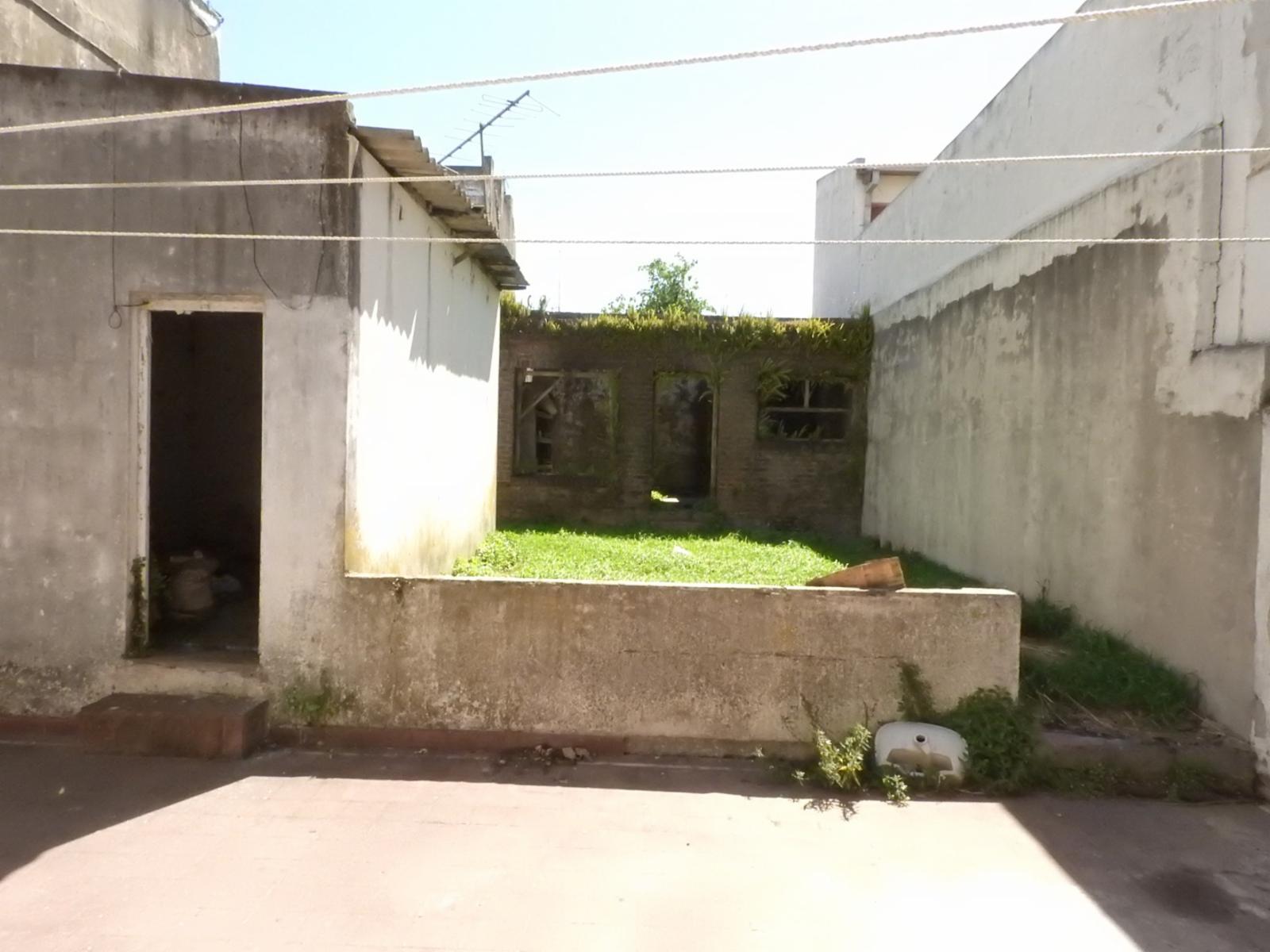 En Venta o Alquiler - Amplio Local a La Calle en Pleno Puerto — foto 6