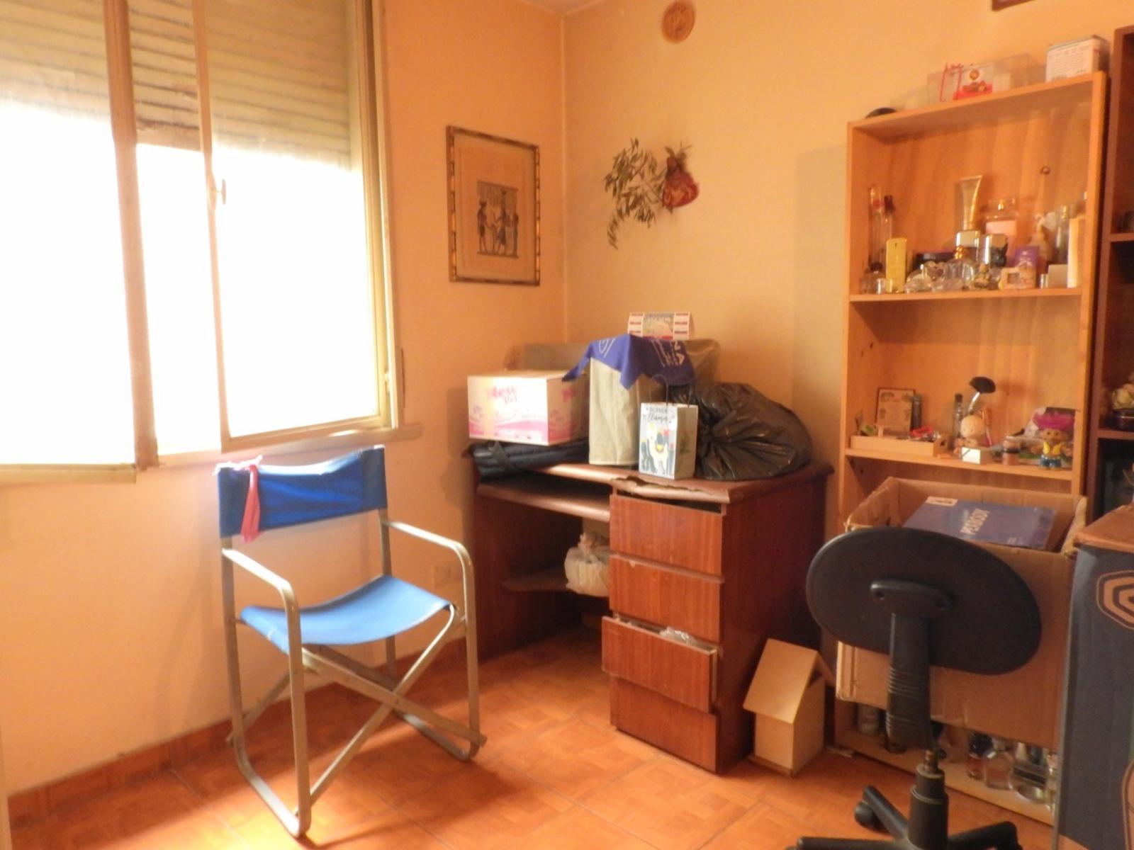 En Venta - Depto 4 Ambientes con Gran Balcón Terraza y Vista Lateral Al Mar en Centro — foto 6