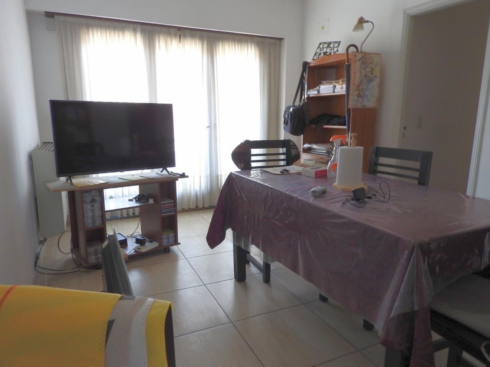 En Venta, PH Al Frente de 3 Amb con Balcon en San José — foto 4
