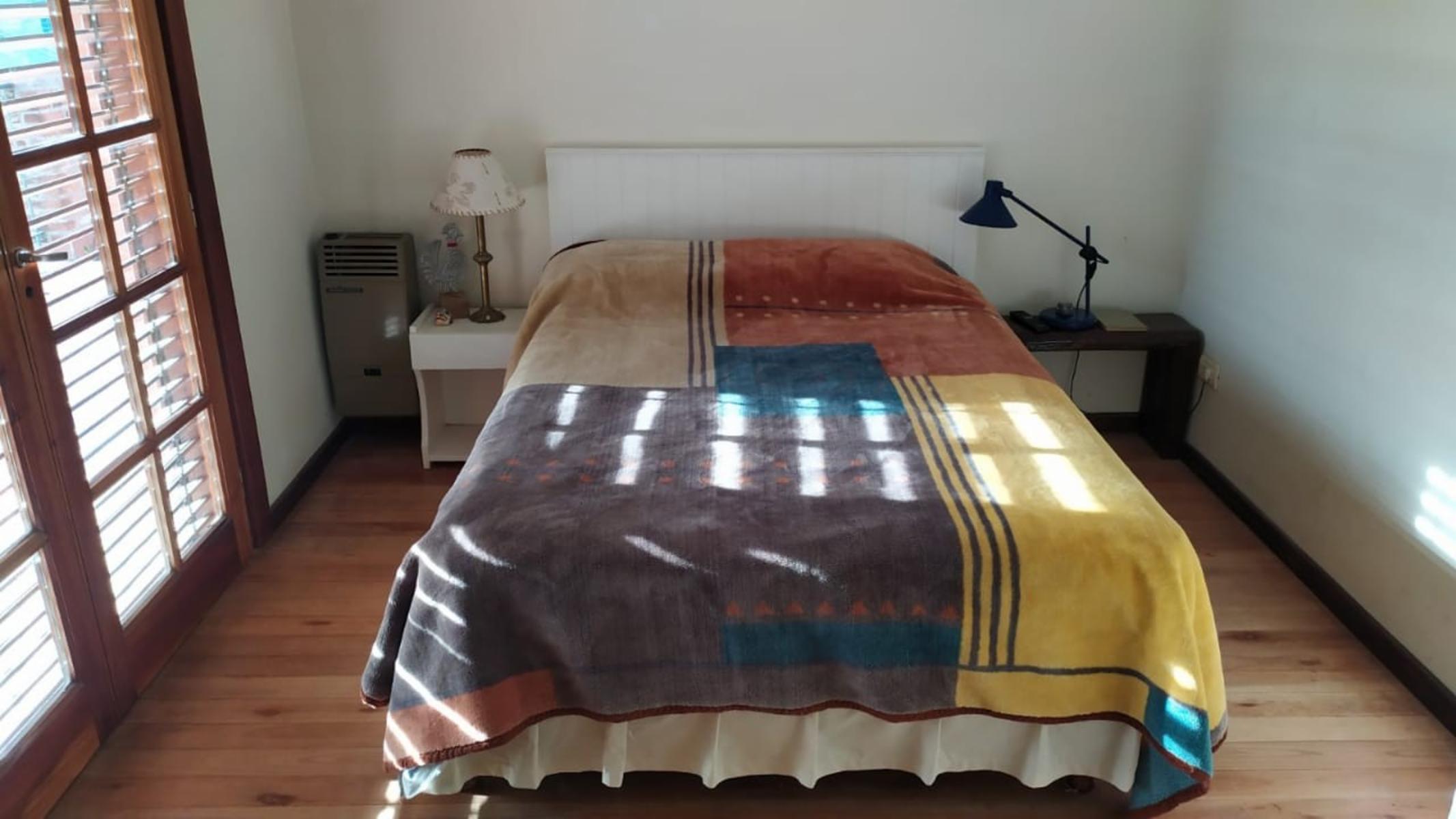 Chalet 5 Ambientes con Cochera y Parque en Venta en Colinas de Peralta Ramos — foto 14