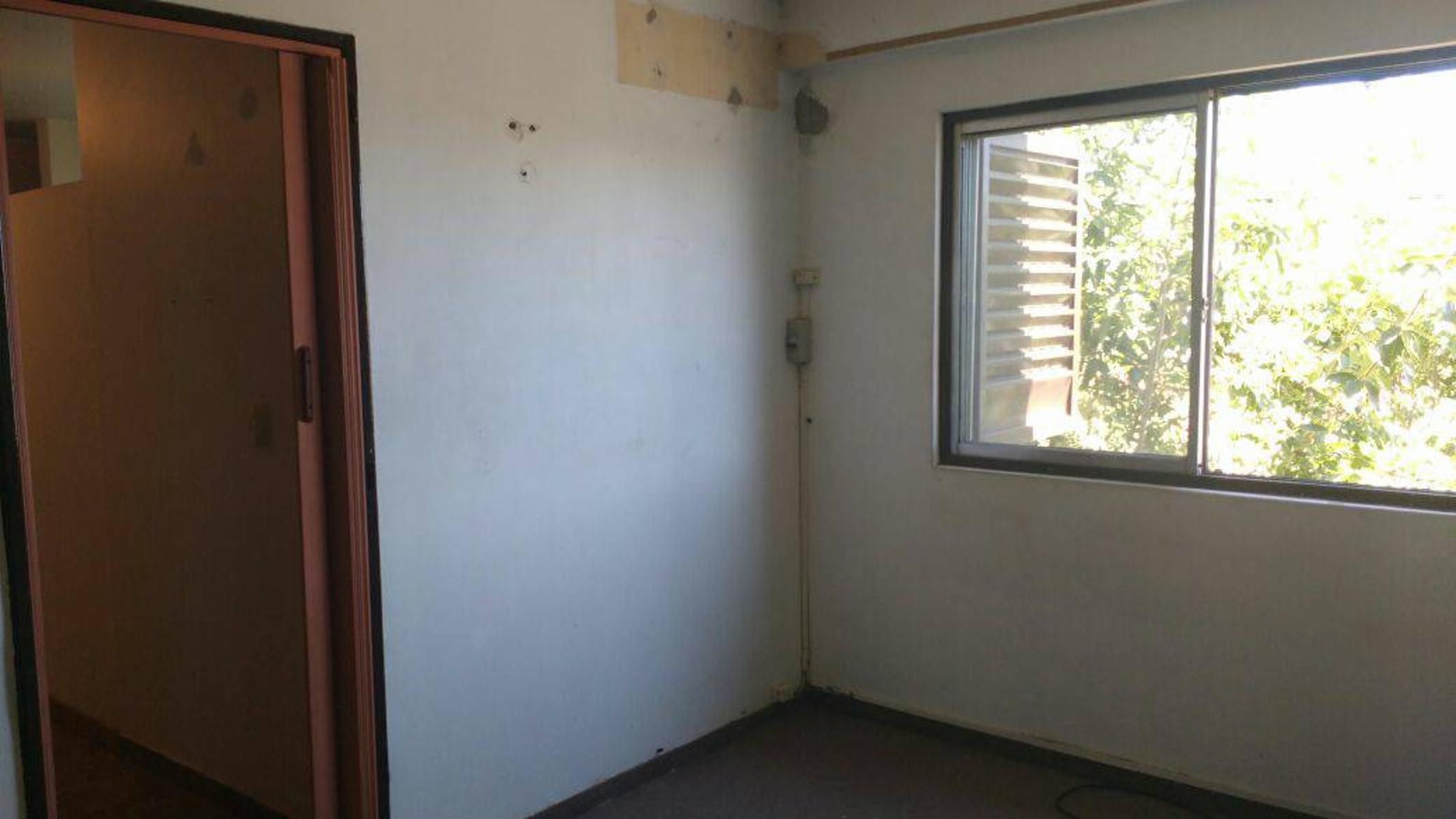 Se vende URGENTE departamento en MORON/APTO CREDITO — foto 4