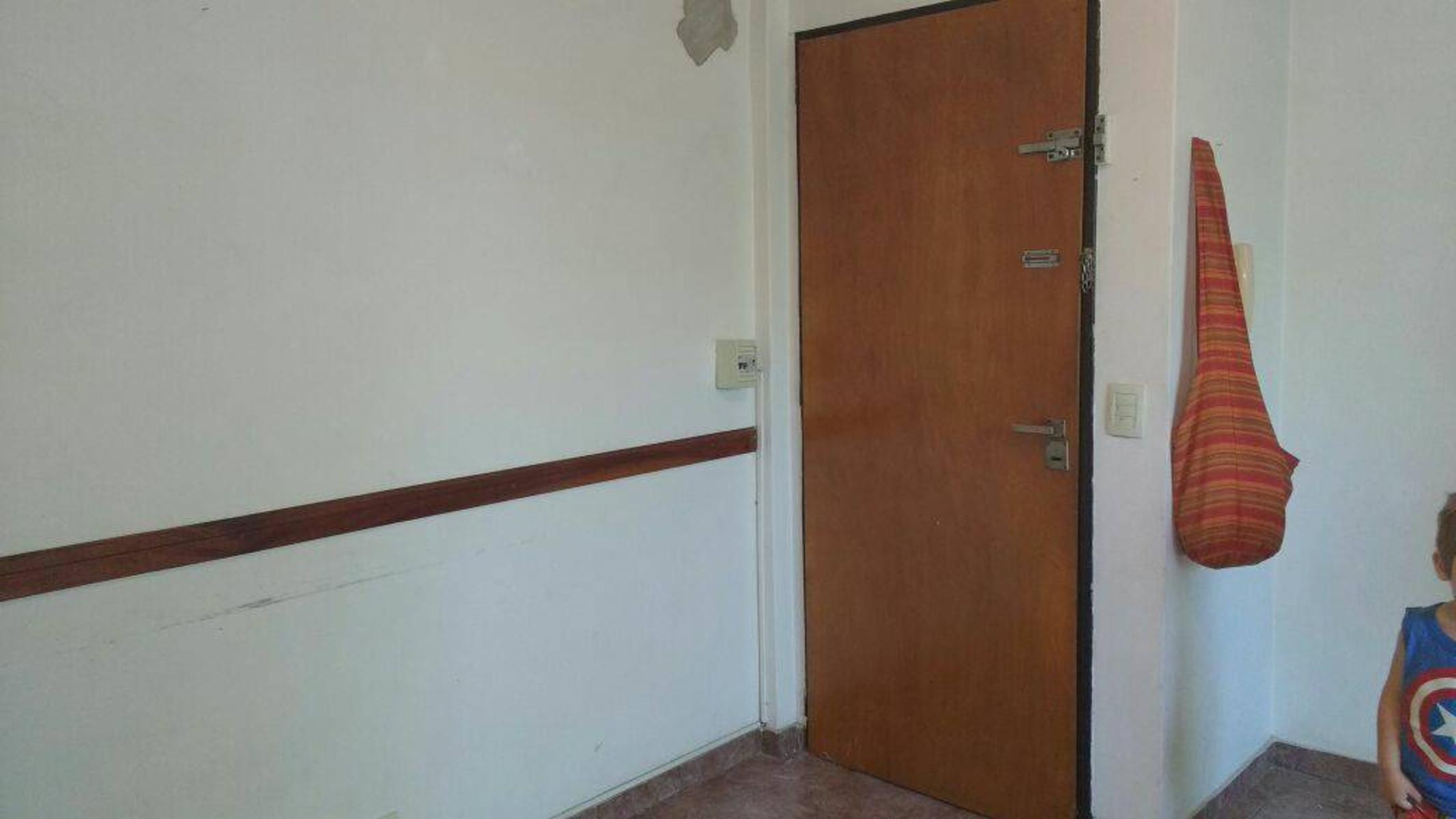 Se vende URGENTE departamento en MORON/APTO CREDITO — foto 6