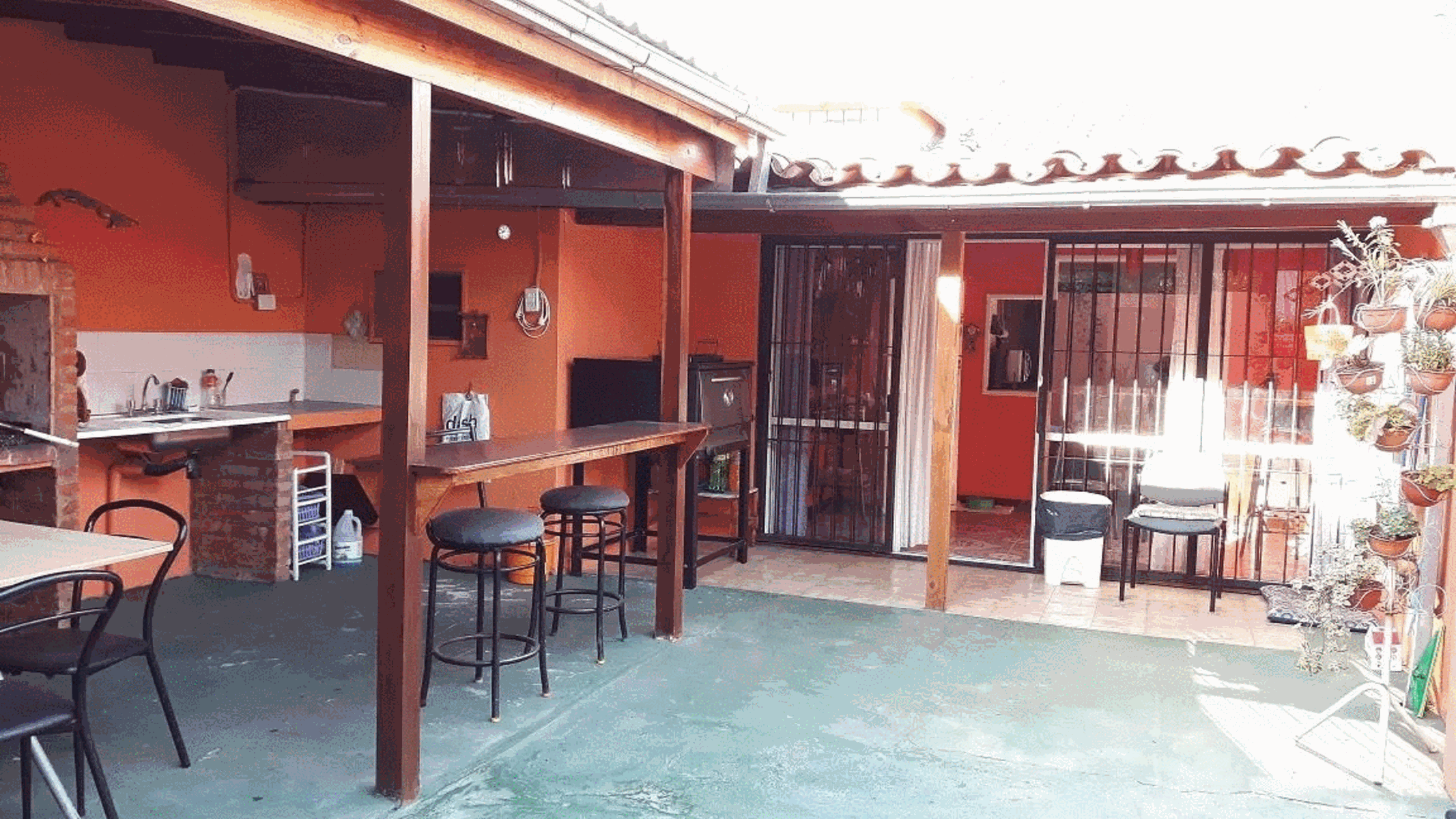 Casa De 6 Ambientes, 2 Baños Y Patio. Bº Aeronautico. C.1267 — foto 3