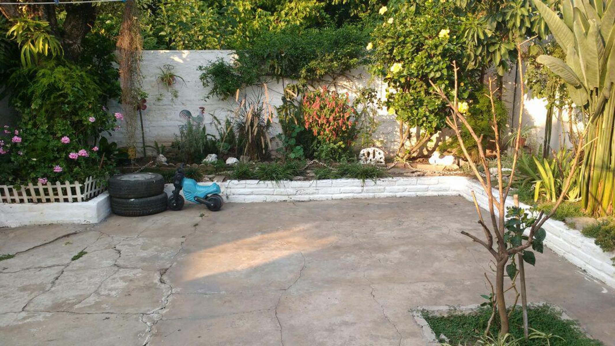 SE VENDE EXCELENTE CASA EN MERLO — foto 4