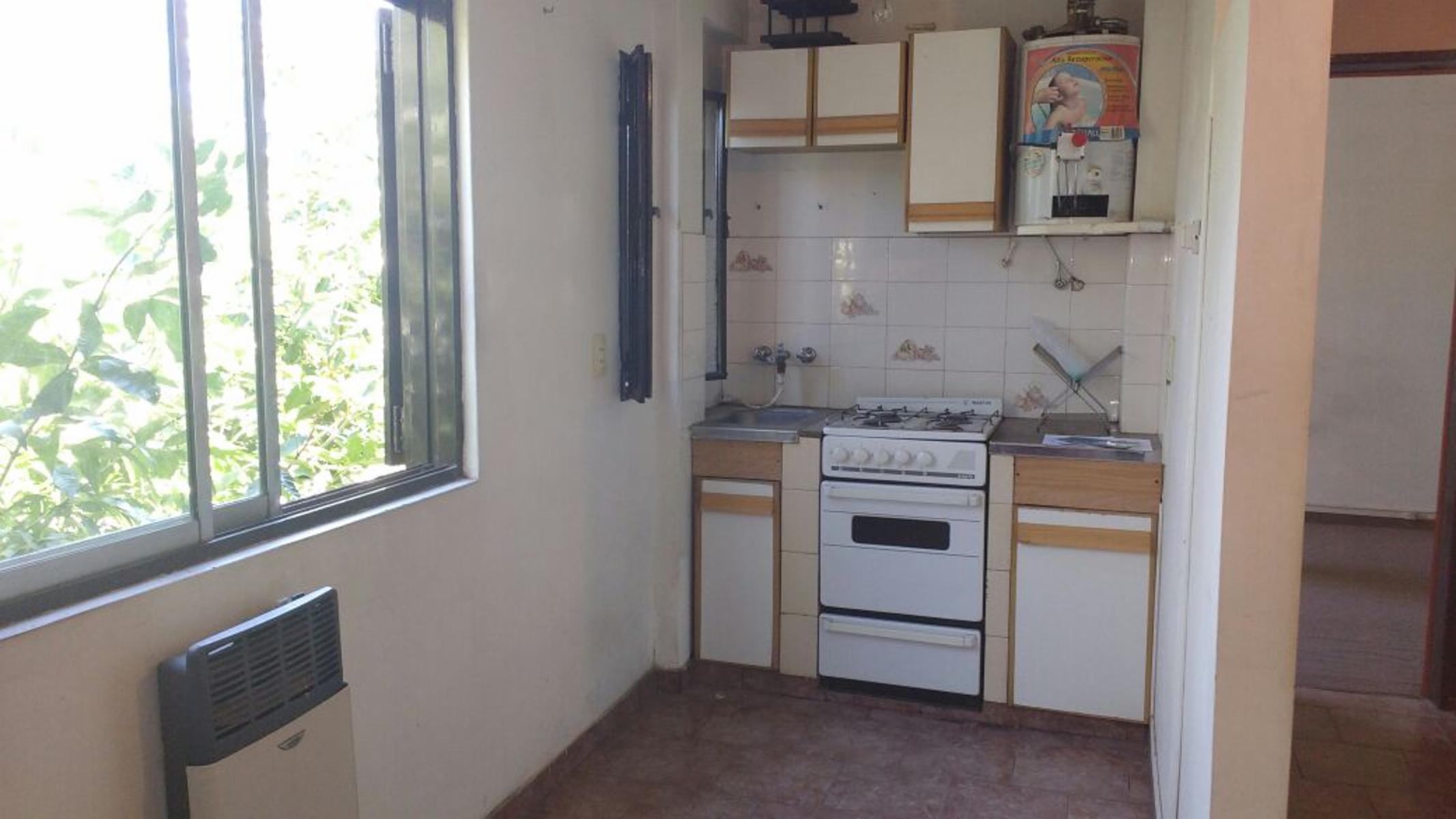 SE VENDE URGENTE DEPARTAMENTO EN MORON EXCELENTE UBICACION #APTOCREDITO — foto 2