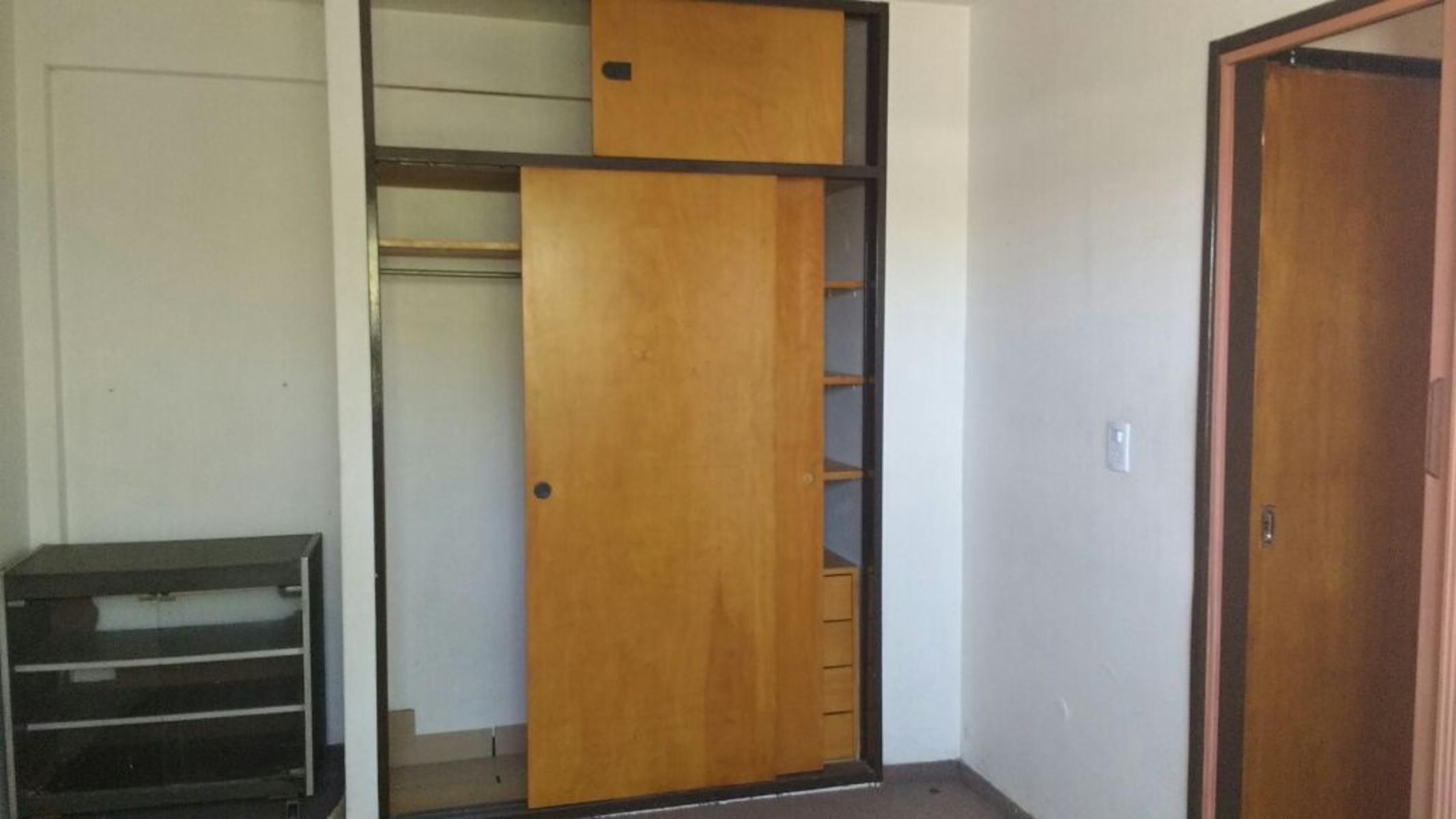 SE VENDE URGENTE DEPARTAMENTO EN MORON EXCELENTE UBICACION #APTOCREDITO — foto 6