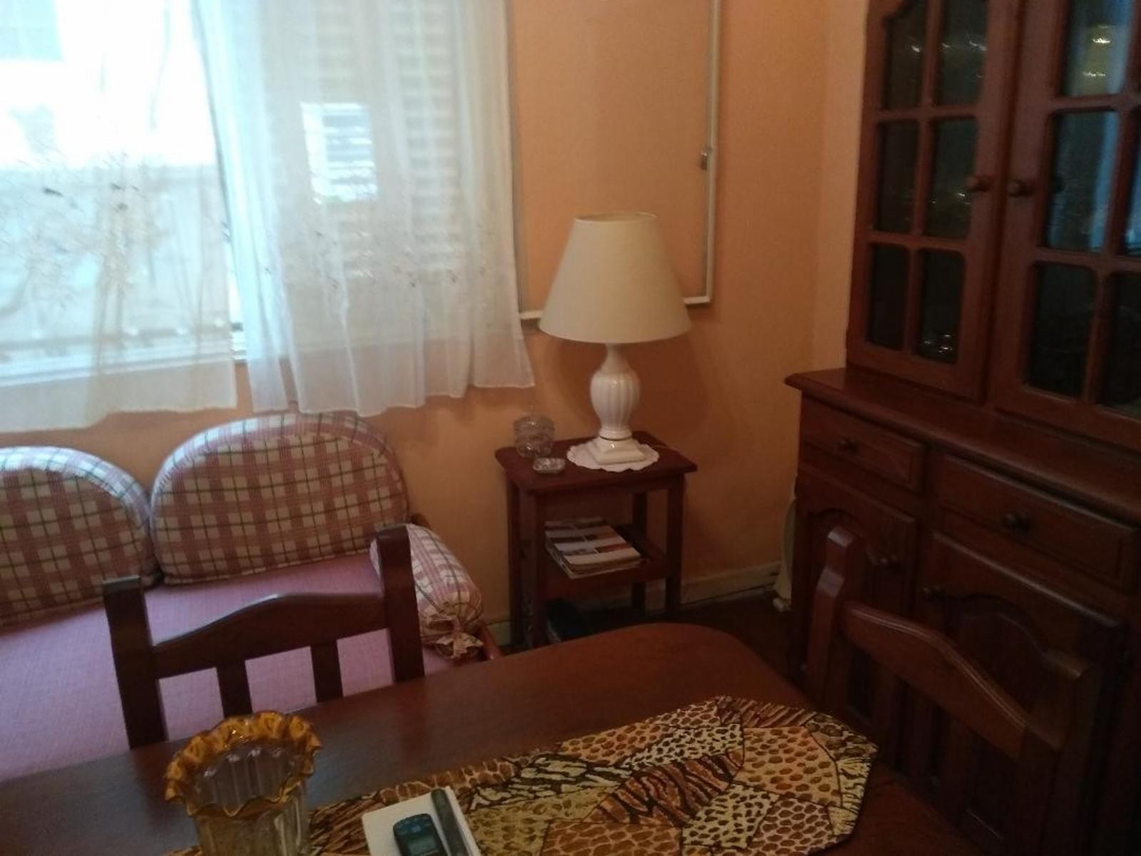SAN TELMO. SOBRE CHILE AL 500 ENTRE BOLIVAR Y PERU 3 AMBS 2 BAÑOS, PATIO CUBIERTO. PLANTA BAJA LAVADERO SON 60M2 POR ESCRITURA. U.$.S. 69.900 OPORTUNIDAD UNICA — foto 11