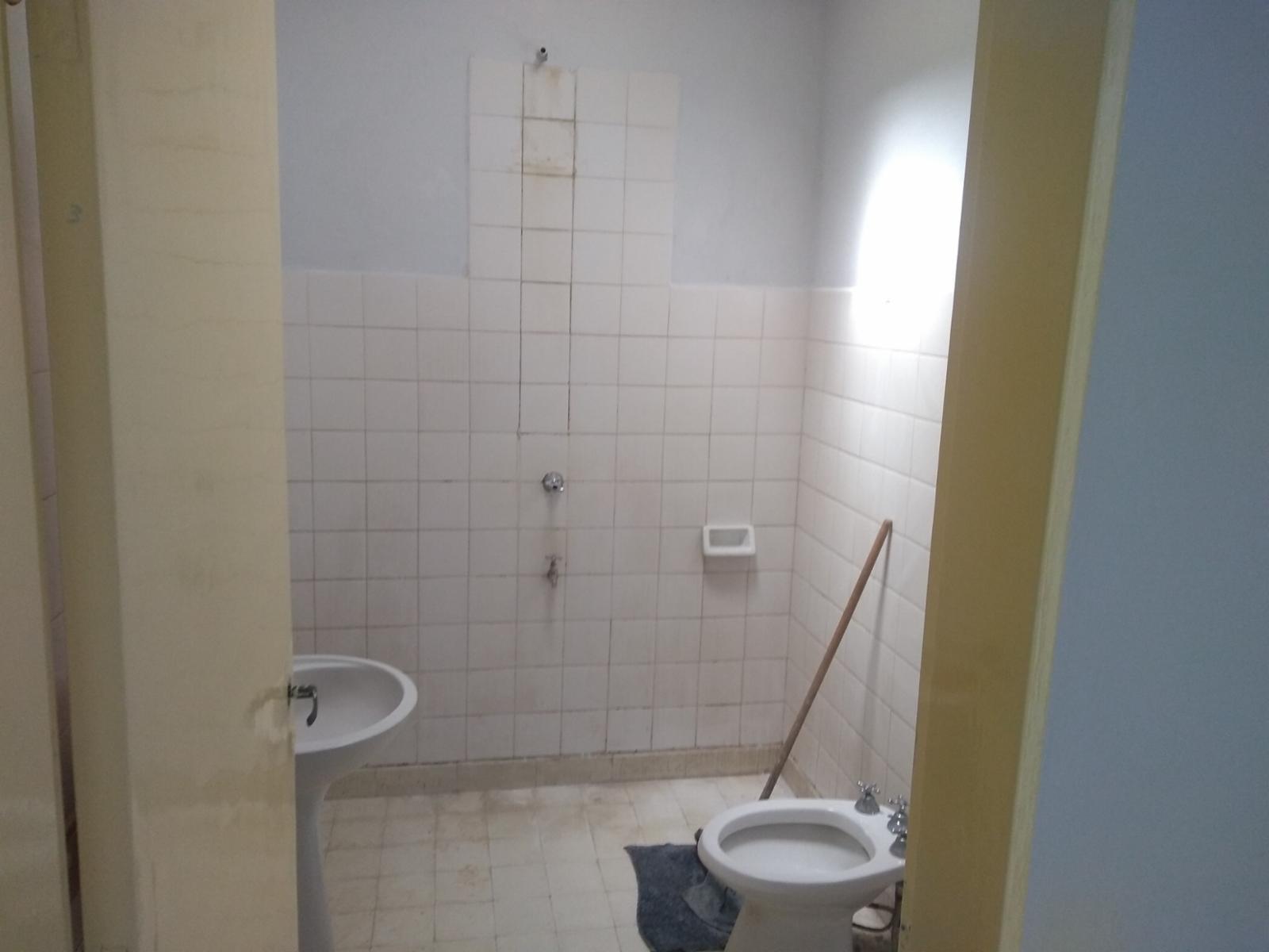 CIUDAD DE CORRAL DE BUSTOS PCIA DE CORDOBA. DUEÑO VENDE CASA DE TRES 3 AMBIENTES AMPLIOS ENTRADA DE COCHE. SOBRE LOTE DE 11X18 METROS EN ZONA RESIDENCIAL A 7 CUADRAS DEL CASINO PROVINCIAL DE CBA — foto 14