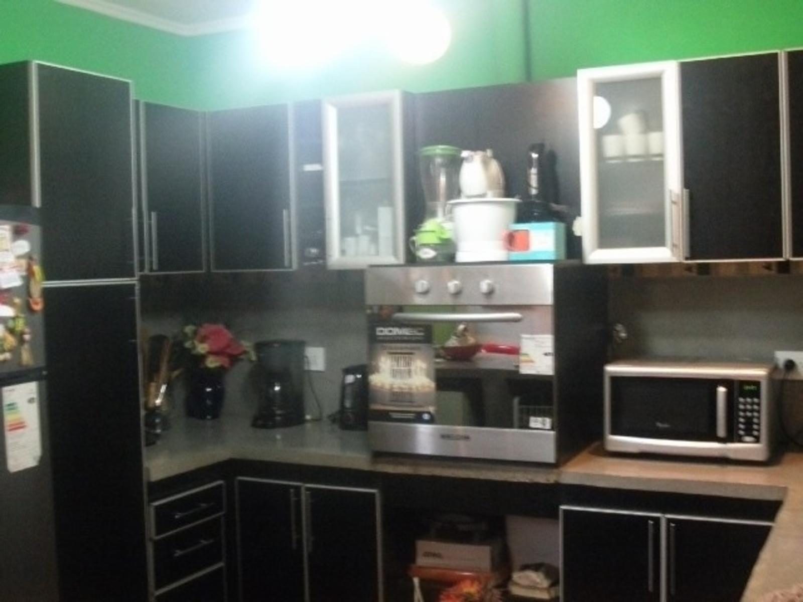 Casa 3 Amb Los ombues Florencio Varela — foto 12