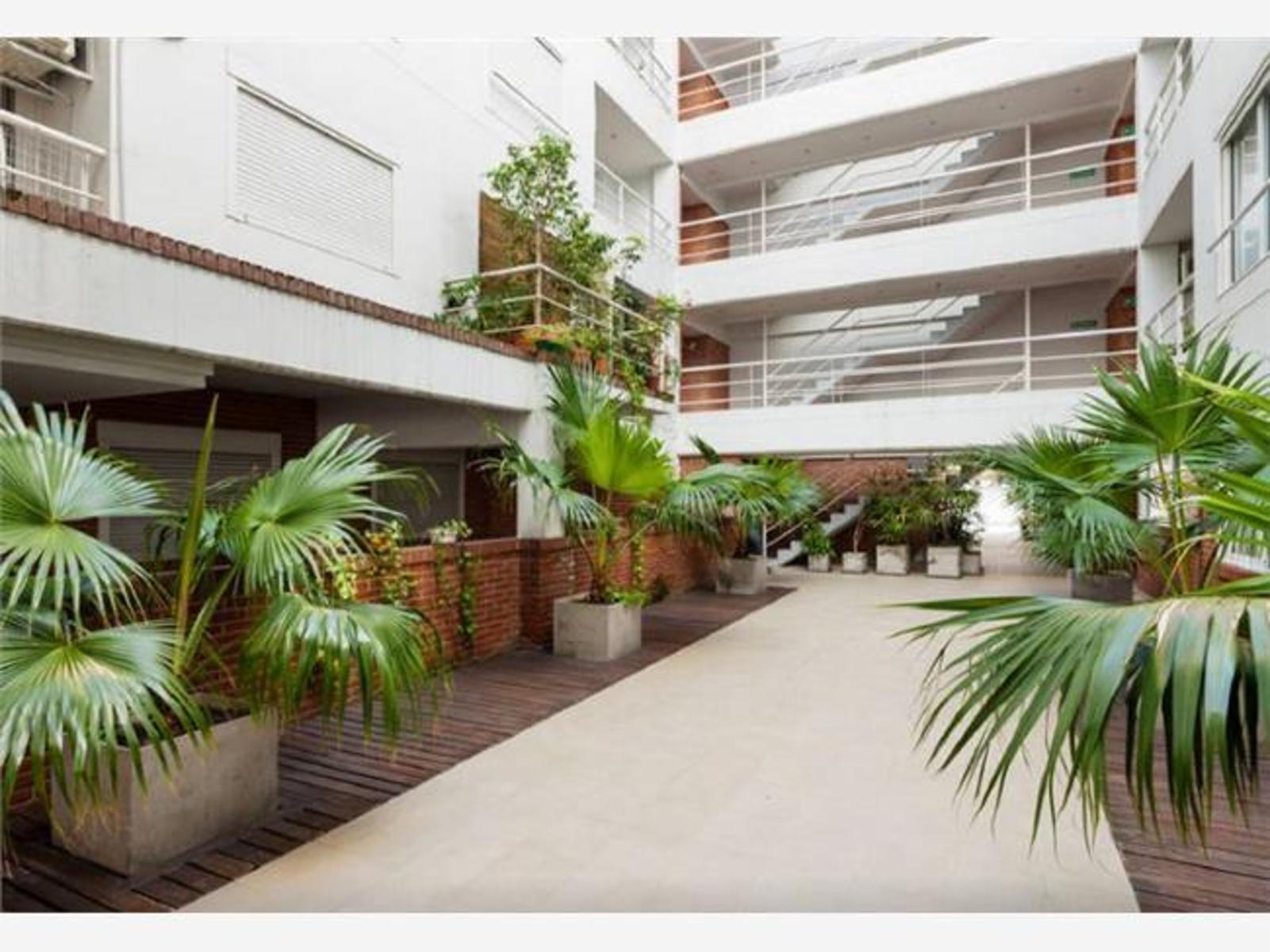 Impecable Departamentos 2 Amb en Venta, Acevedo 600