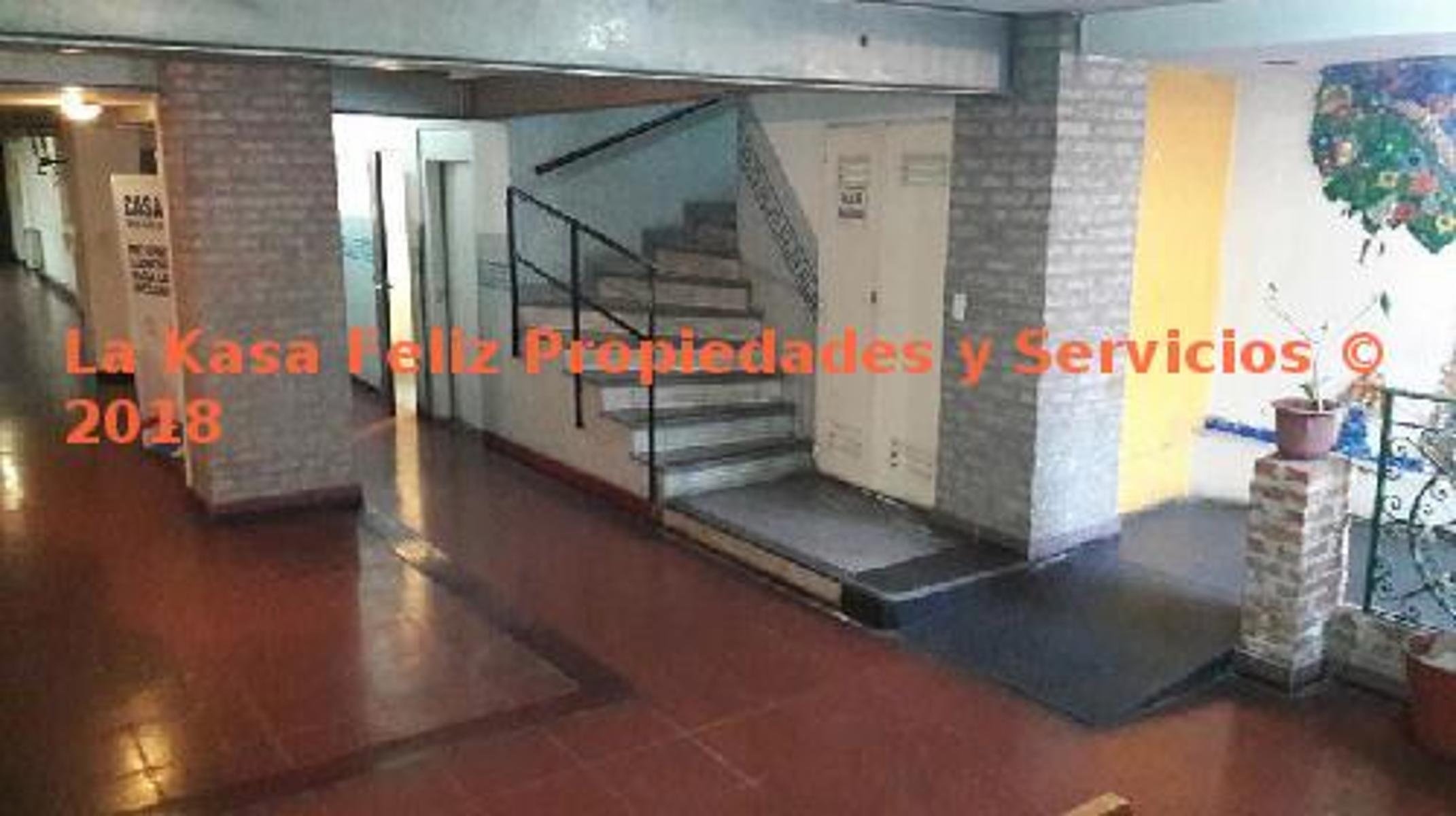LOCAL / COMERCIAL EN VENTA - BRASIL AL 400, SAN TELMO - US$ 890.000 - MÁS AMBIENTES - 3