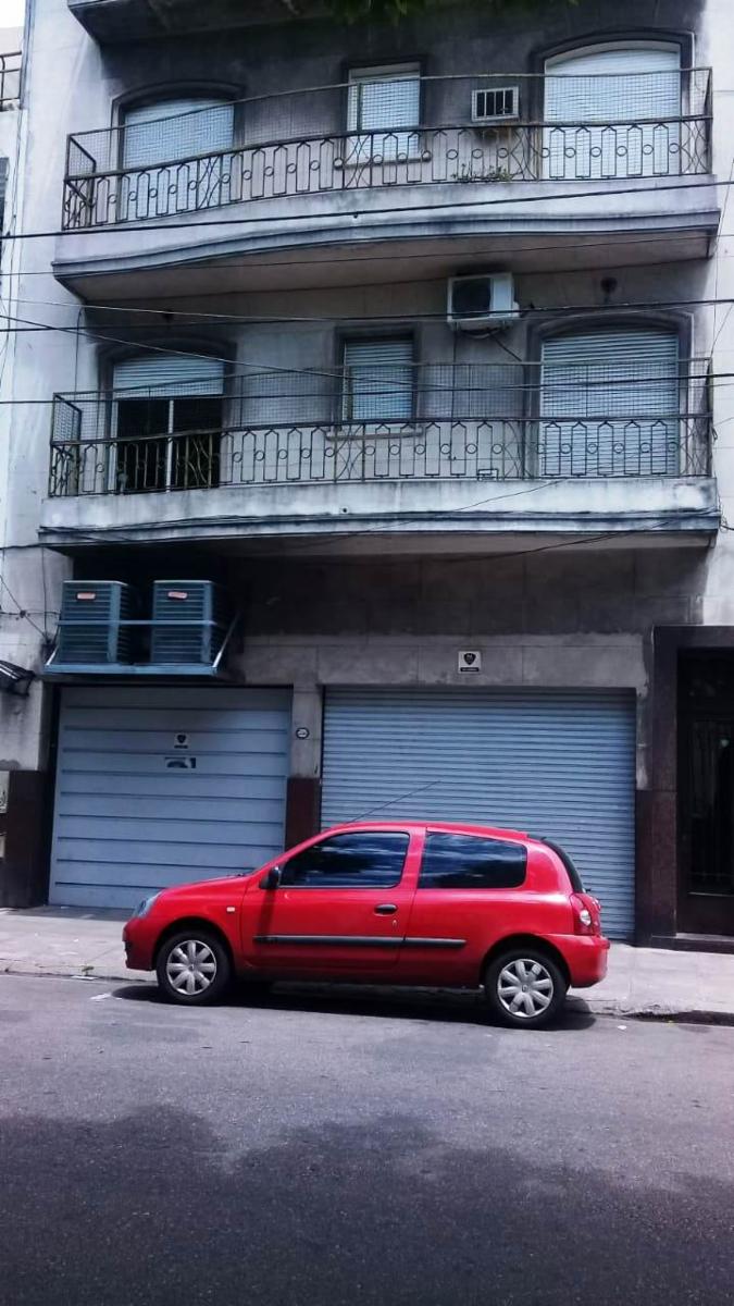 Galpon Venta Av. Belgrano 3800 .Almagro.Capital Federal U$S387.000 - 15