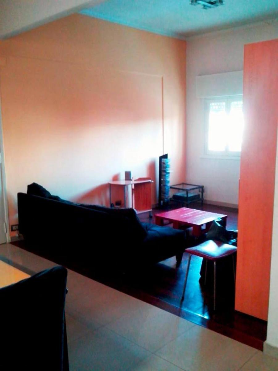 Venta PH en 2 plantas 7 ambientes Bahía Blanca al 1700 – Floresta Capital Federal USD 330.000 — foto 3