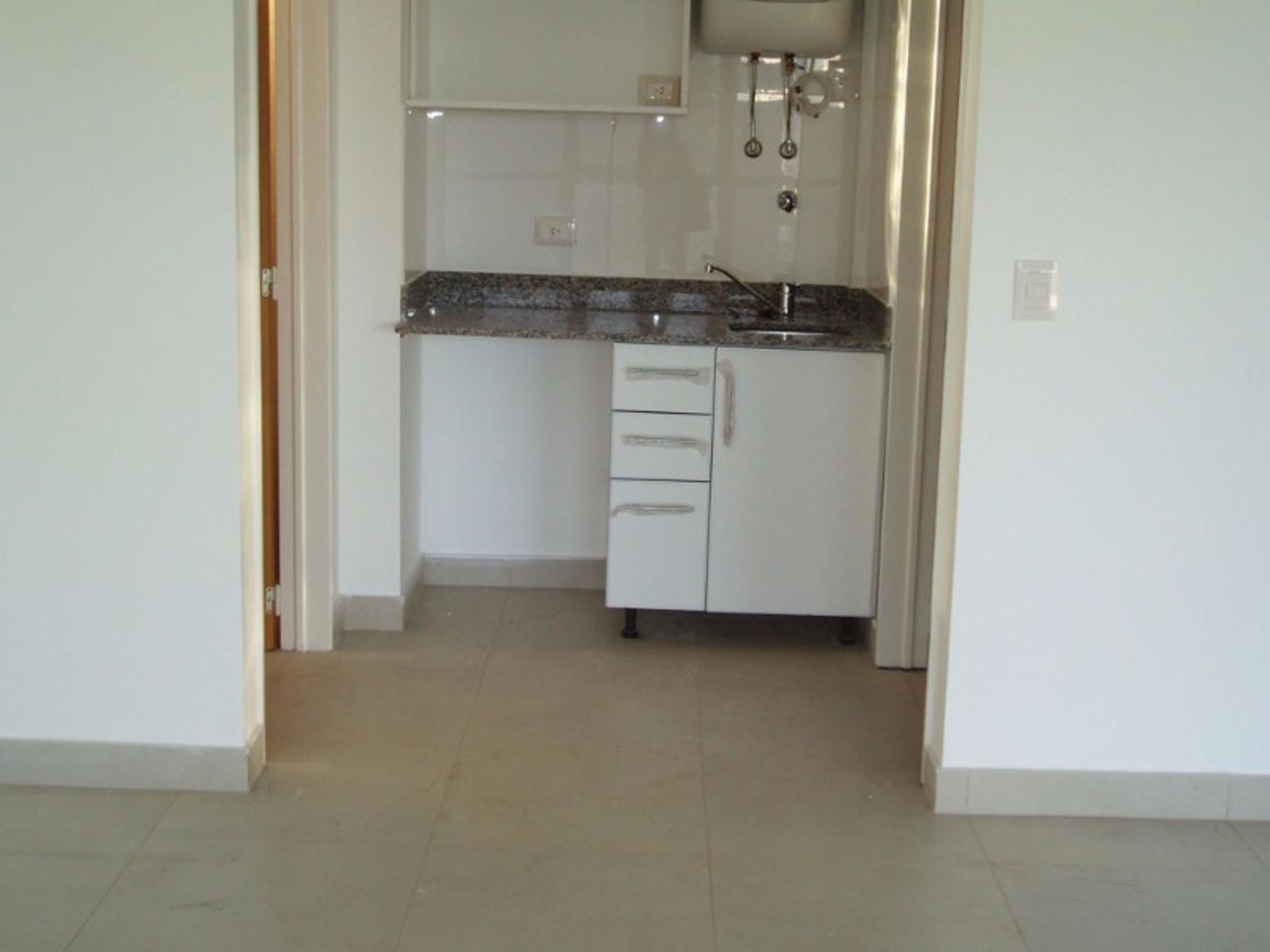 Oficina .Alquler..Av.Caseros.Parque Patricios. - 5