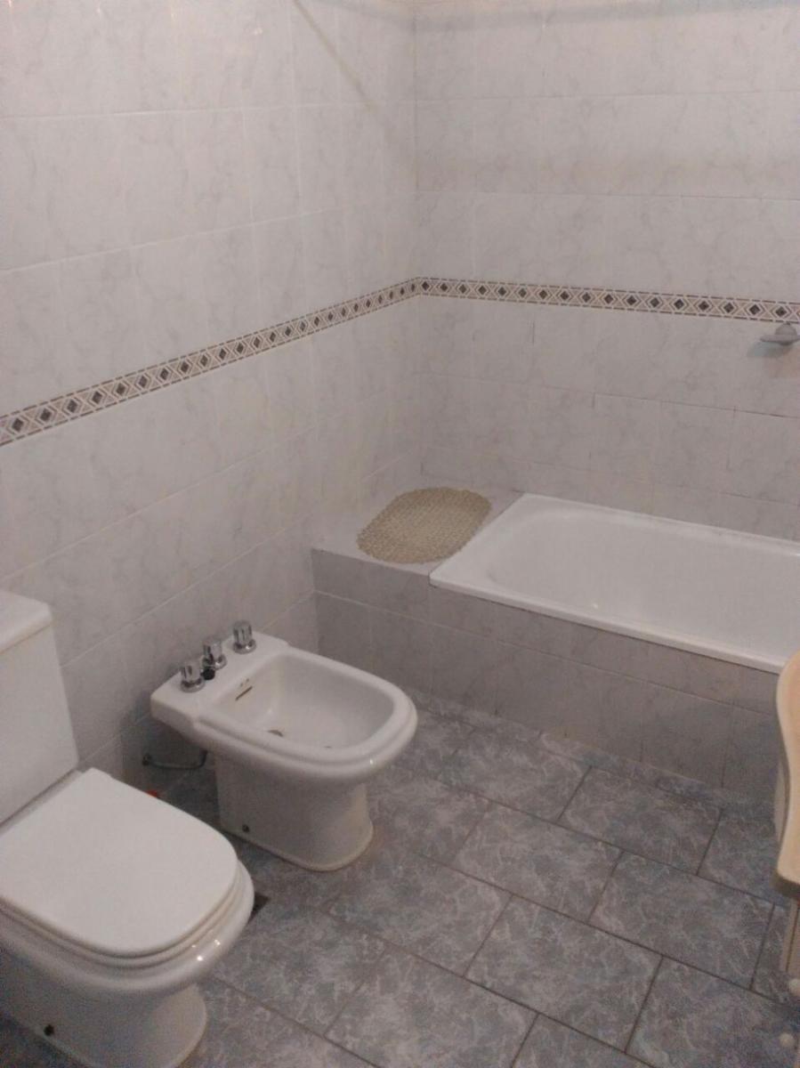 Ideal inversor. - Venta en bloque con renta - Planta baja alquilado. Planta alta libre. — foto 7