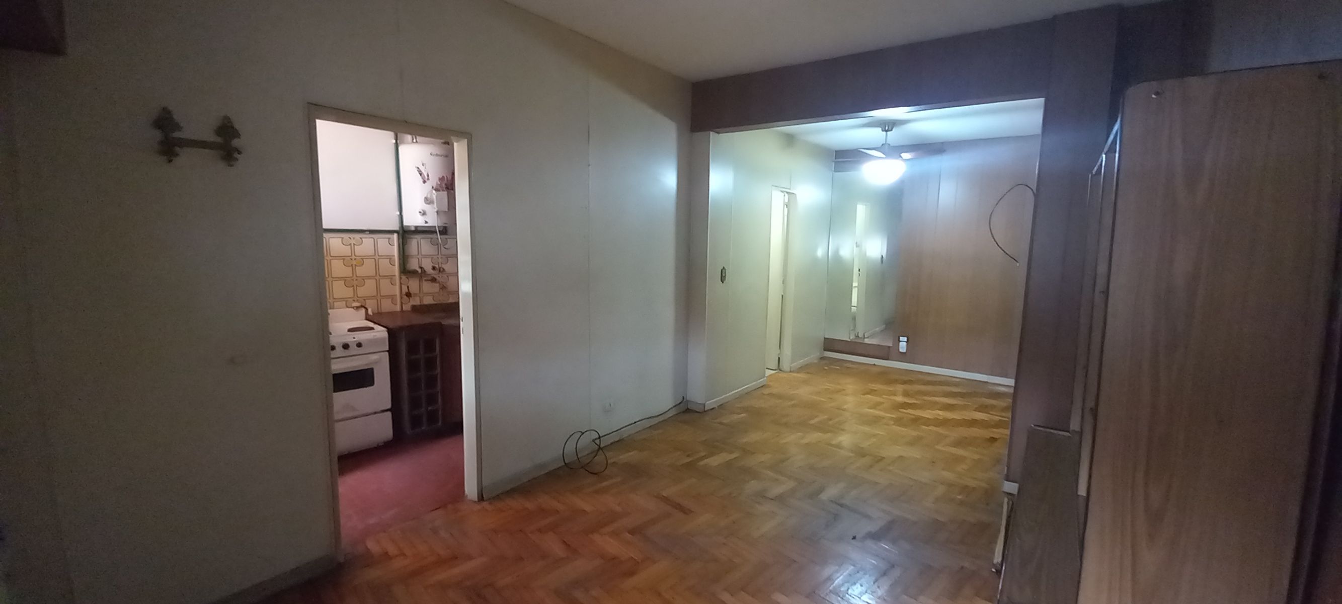 Departamento 1 1/2 ambientes en Planta Baja Al Frente. — foto 2
