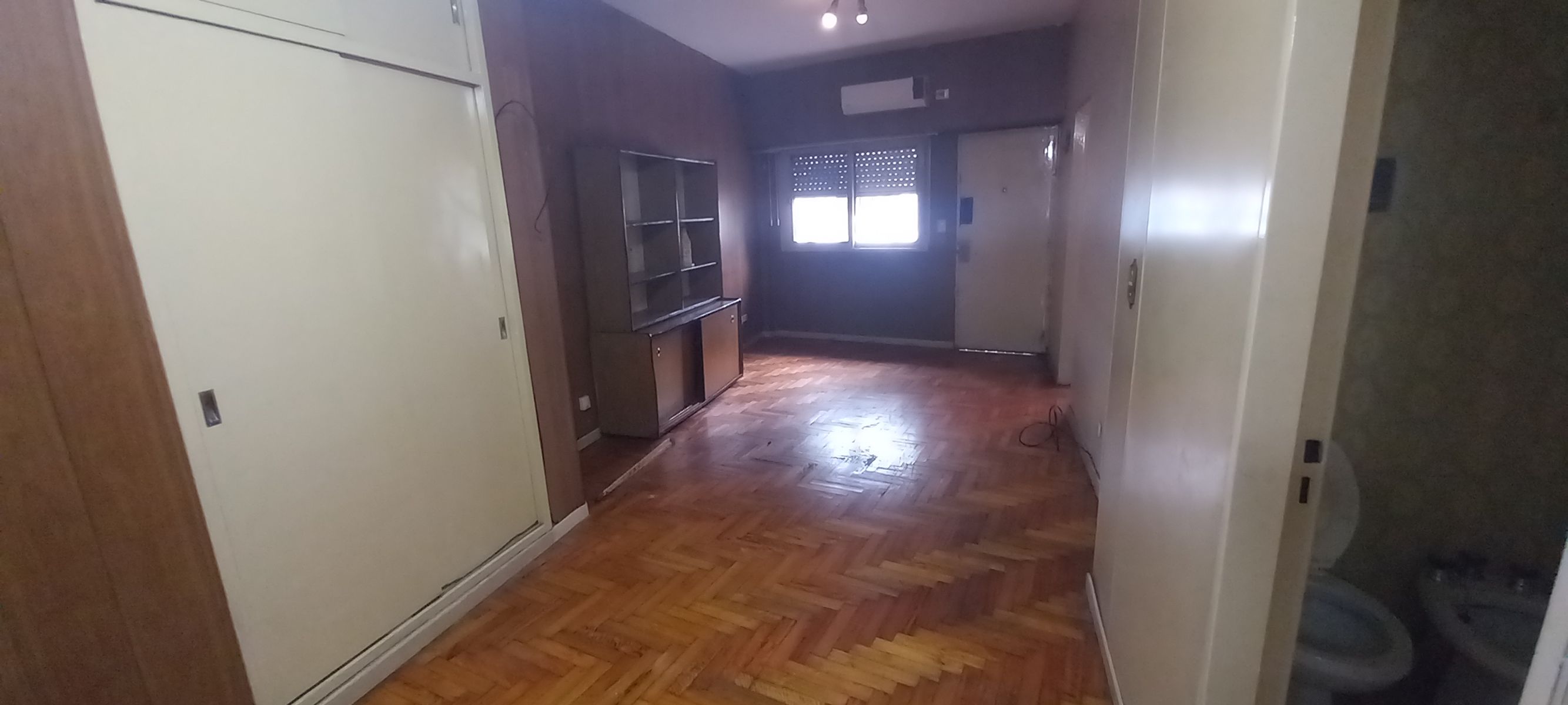 Departamento 1 1/2 ambientes en Planta Baja Al Frente. — foto 9