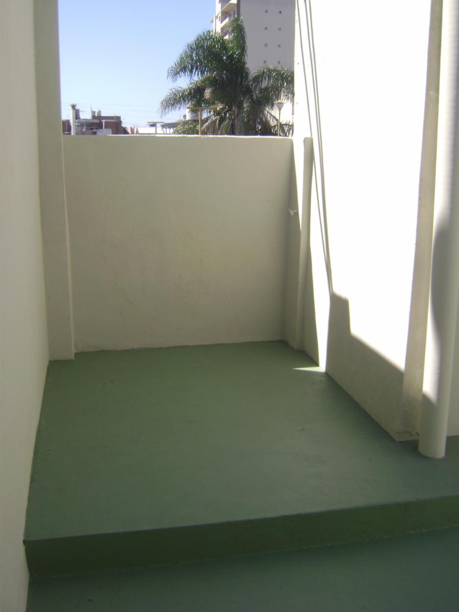 VENTA hermoso PH. 2 amb. a RE-ESTRENAR, con Patio y Lavadero. WILDE CENTRO. — foto 3