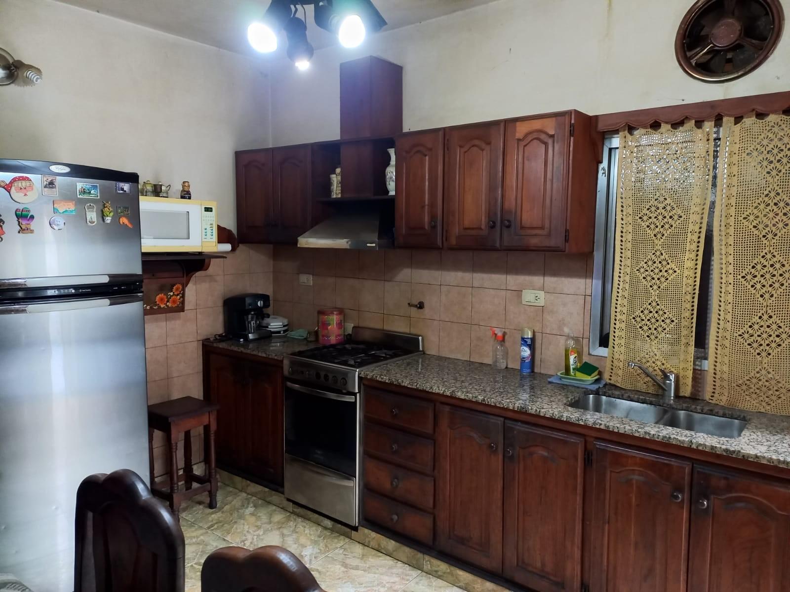CASA PH, HAEDO NORTE, EXCELENTE UBICACIÓN. — foto 9