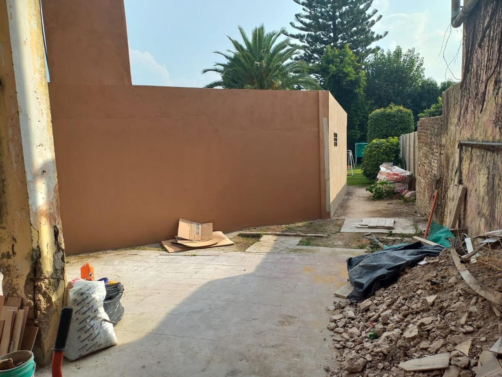 Haedo Norte. Casa en PH. 3 Amb. P. Baja Gran fondo libre. A refaccionar — foto 8