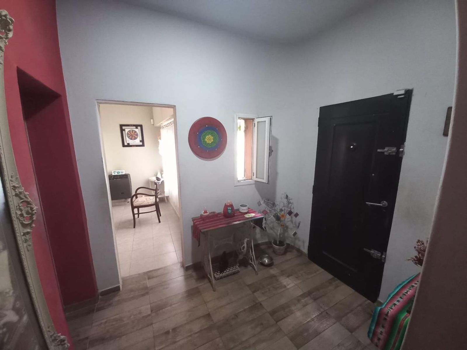 Cómoda CASA 4 Amb. 1 planta Fte, a Plaza &quot La Rotonda&quot El Palomar — foto 5