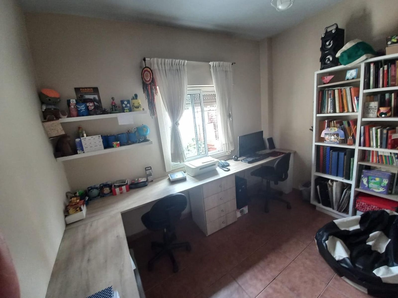 Cómoda CASA 4 Amb. 1 planta Fte, a Plaza &quot La Rotonda&quot El Palomar — foto 9