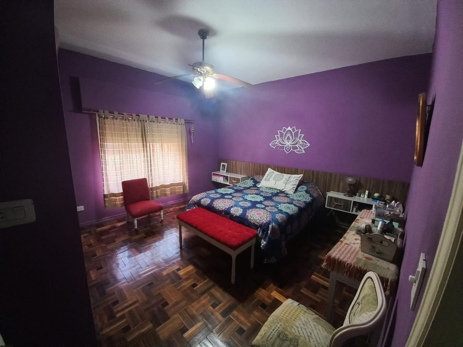 Cómoda CASA 4 Amb. 1 planta Fte, a Plaza &quot La Rotonda&quot El Palomar — foto 12