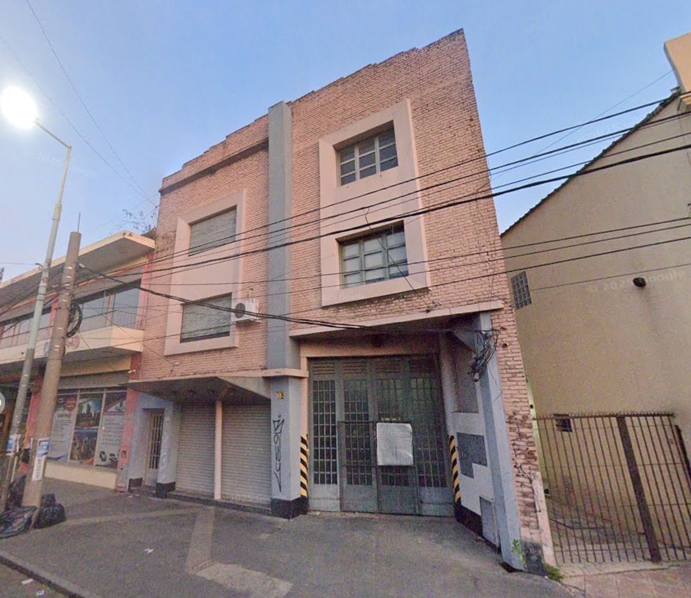 Oficinas Depósito Local Imprenta en Venta Av Rivadavia Haedo