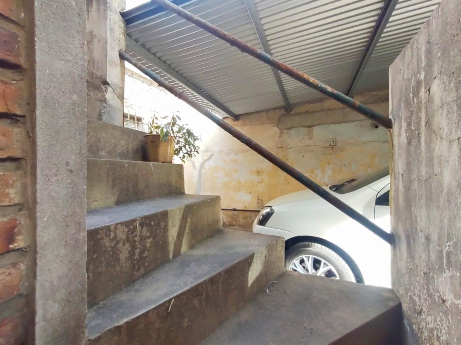 Casa en Venta 3 Ambientes Cochera Jardín Haedo Norte