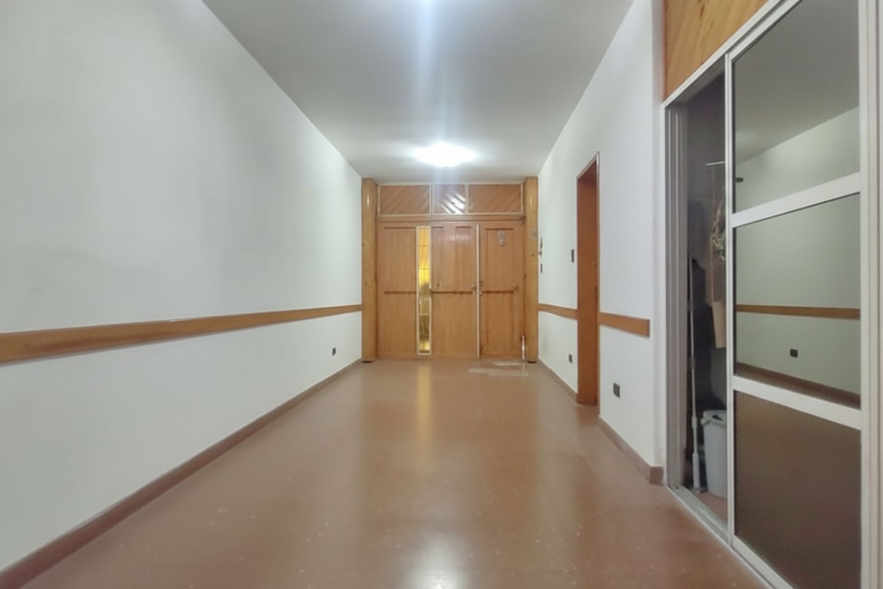 Casa en Venta 3 Ambientes Garaje Fondo Quincho Morón — foto 4